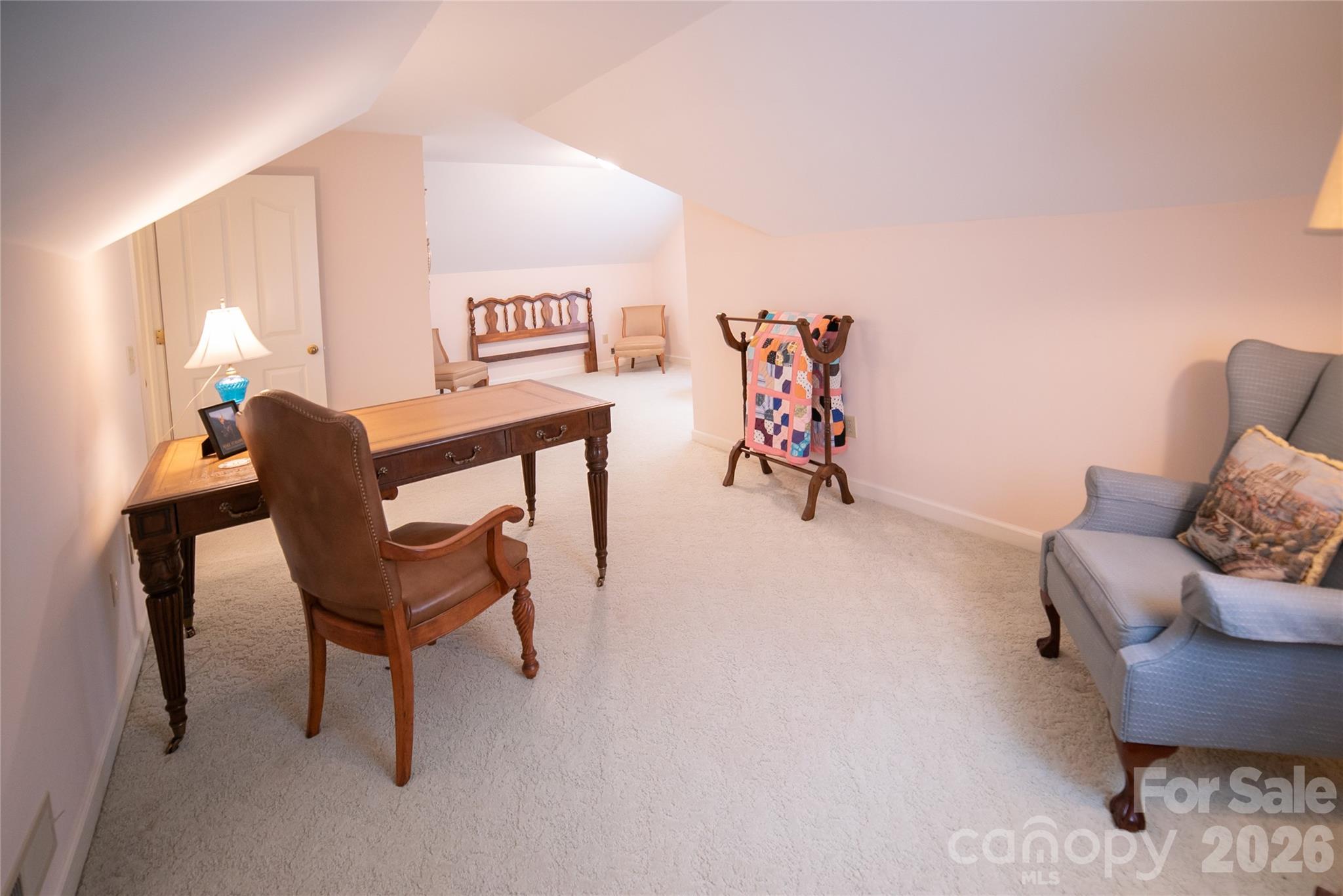 417 Stonecroft Drive Property Photo 26