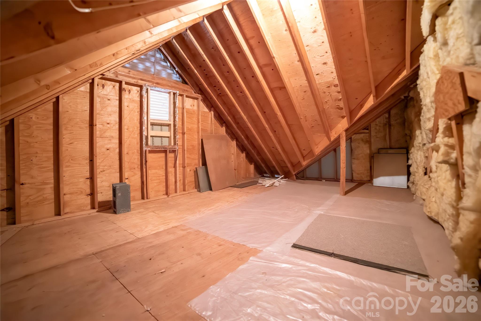417 Stonecroft Drive Property Photo 33