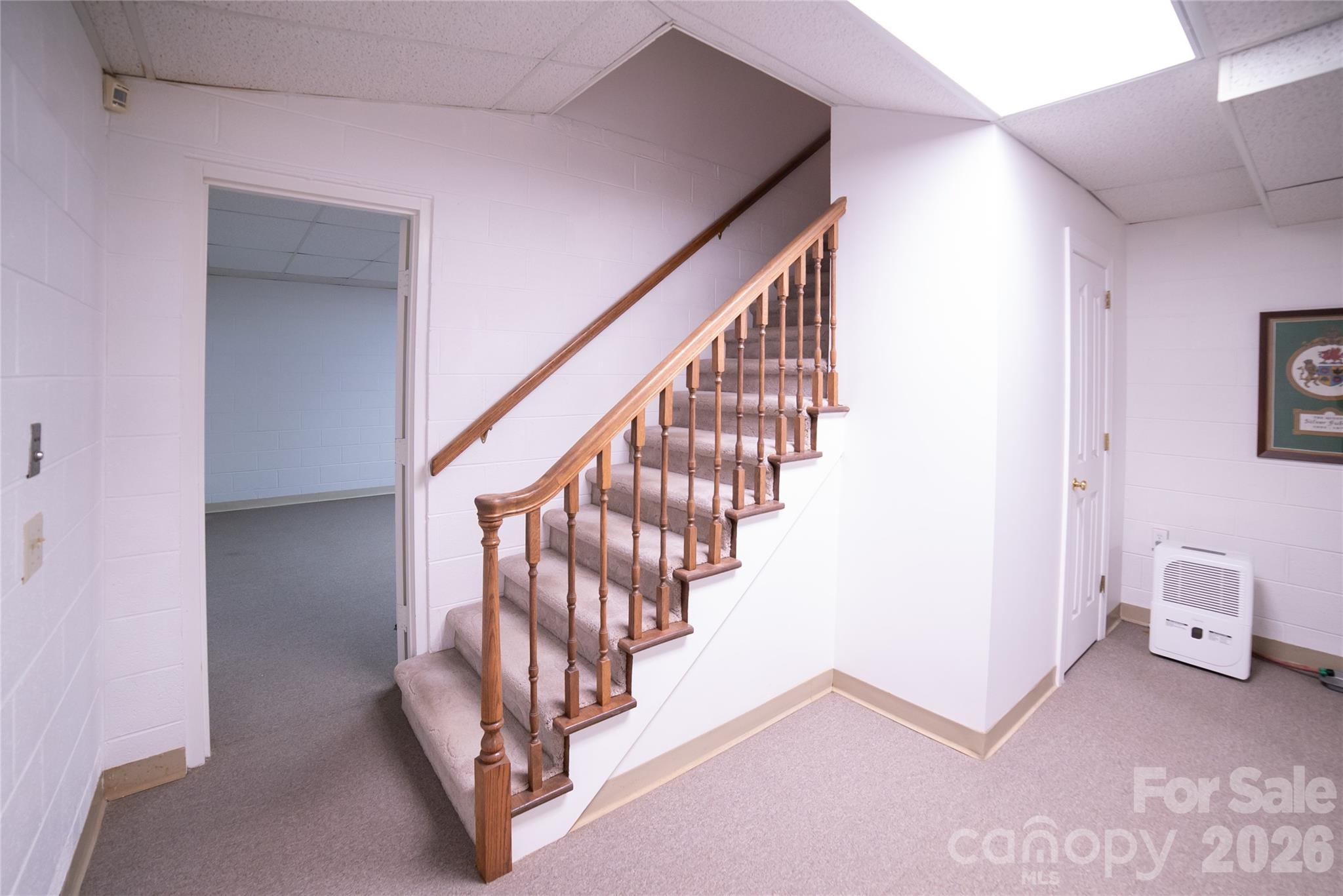417 Stonecroft Drive Property Photo 34