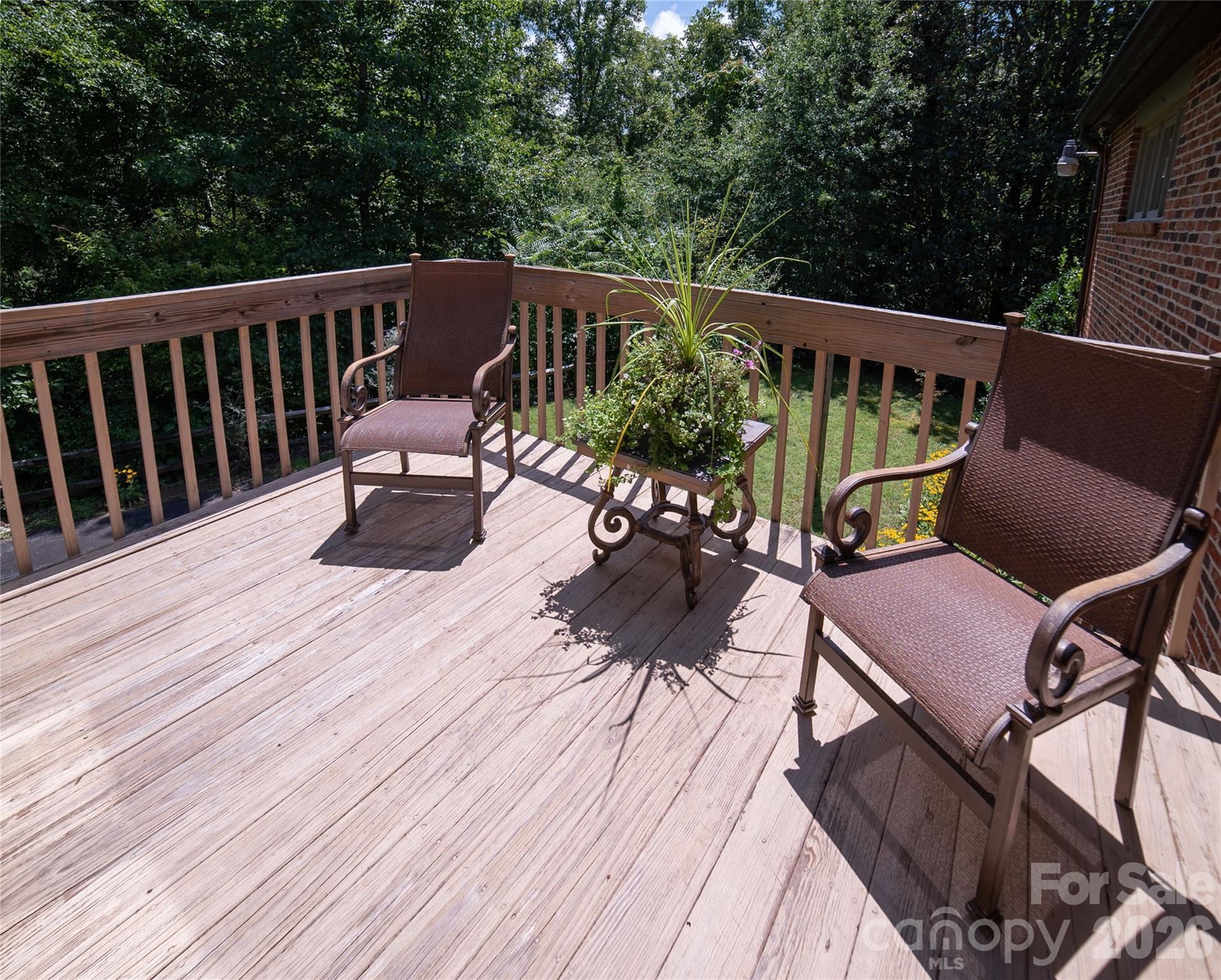417 Stonecroft Drive Property Photo 39
