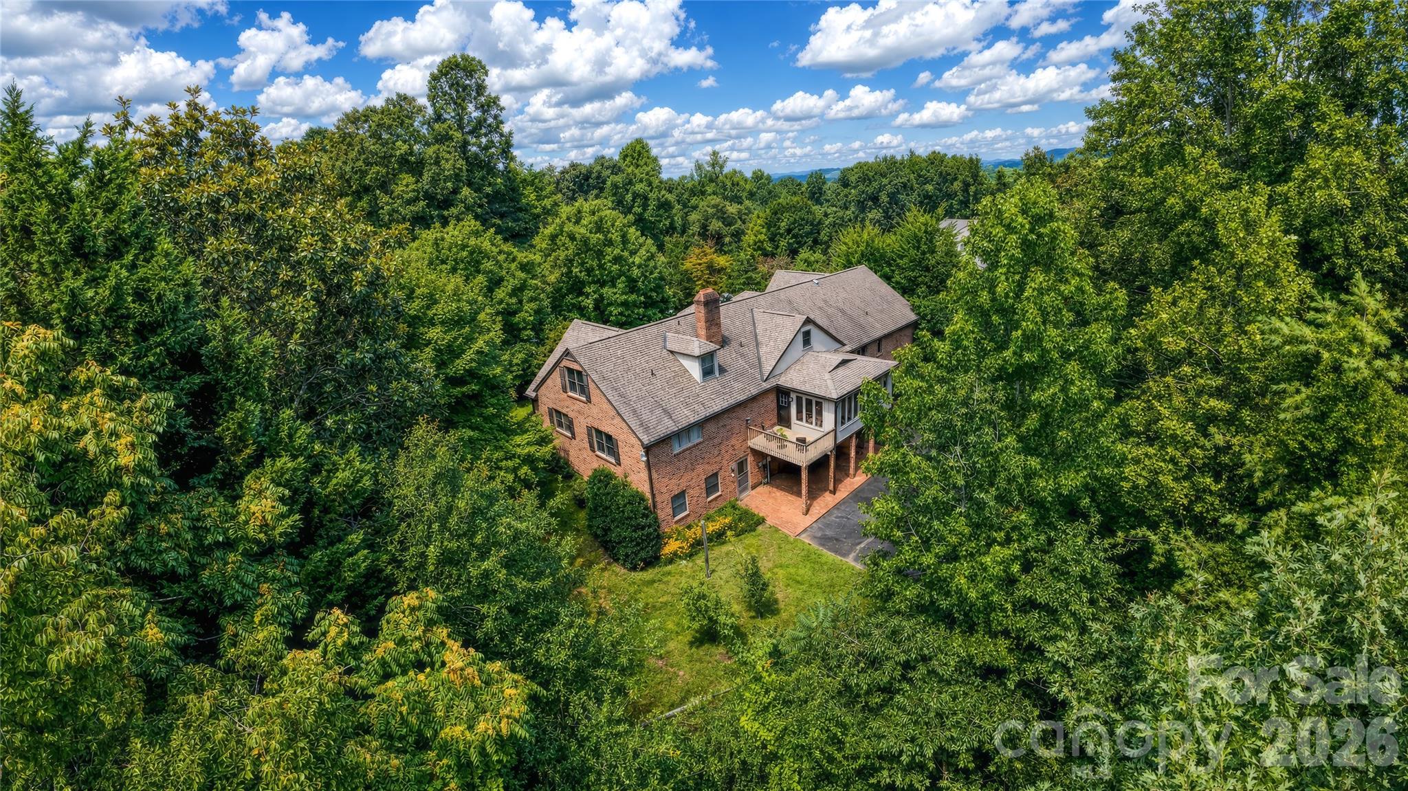 417 Stonecroft Drive Property Photo 43