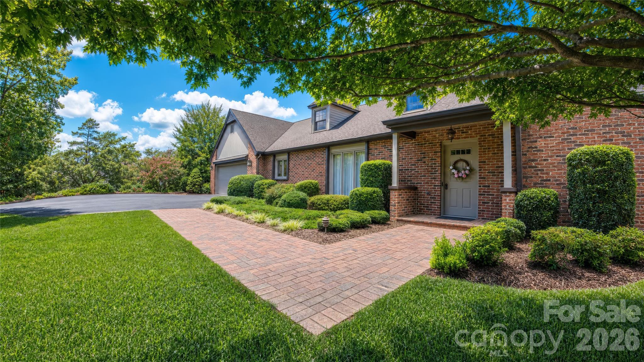 417 Stonecroft Drive Property Photo 44