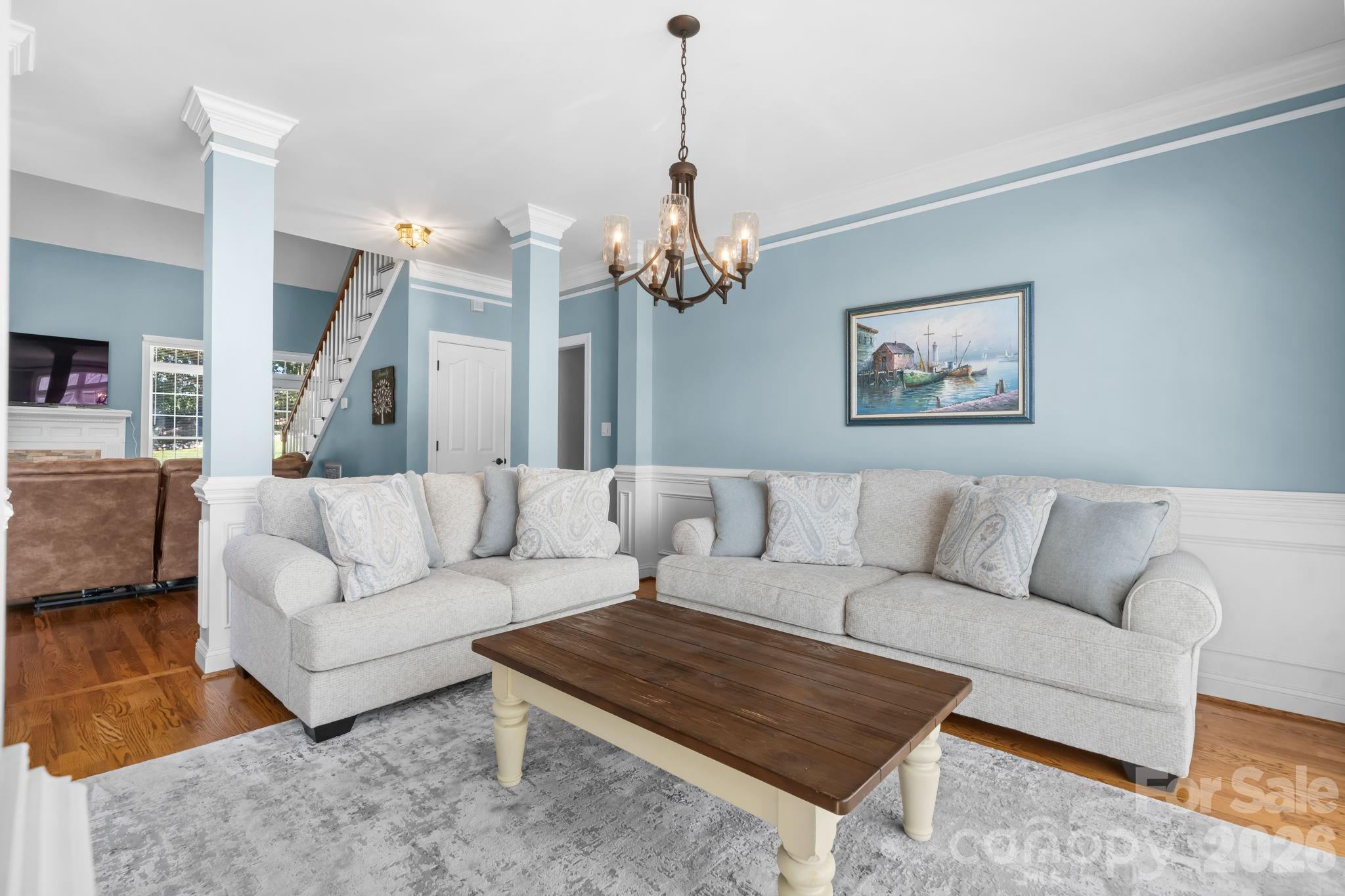 1025 N Shore Drive Property Photo 8