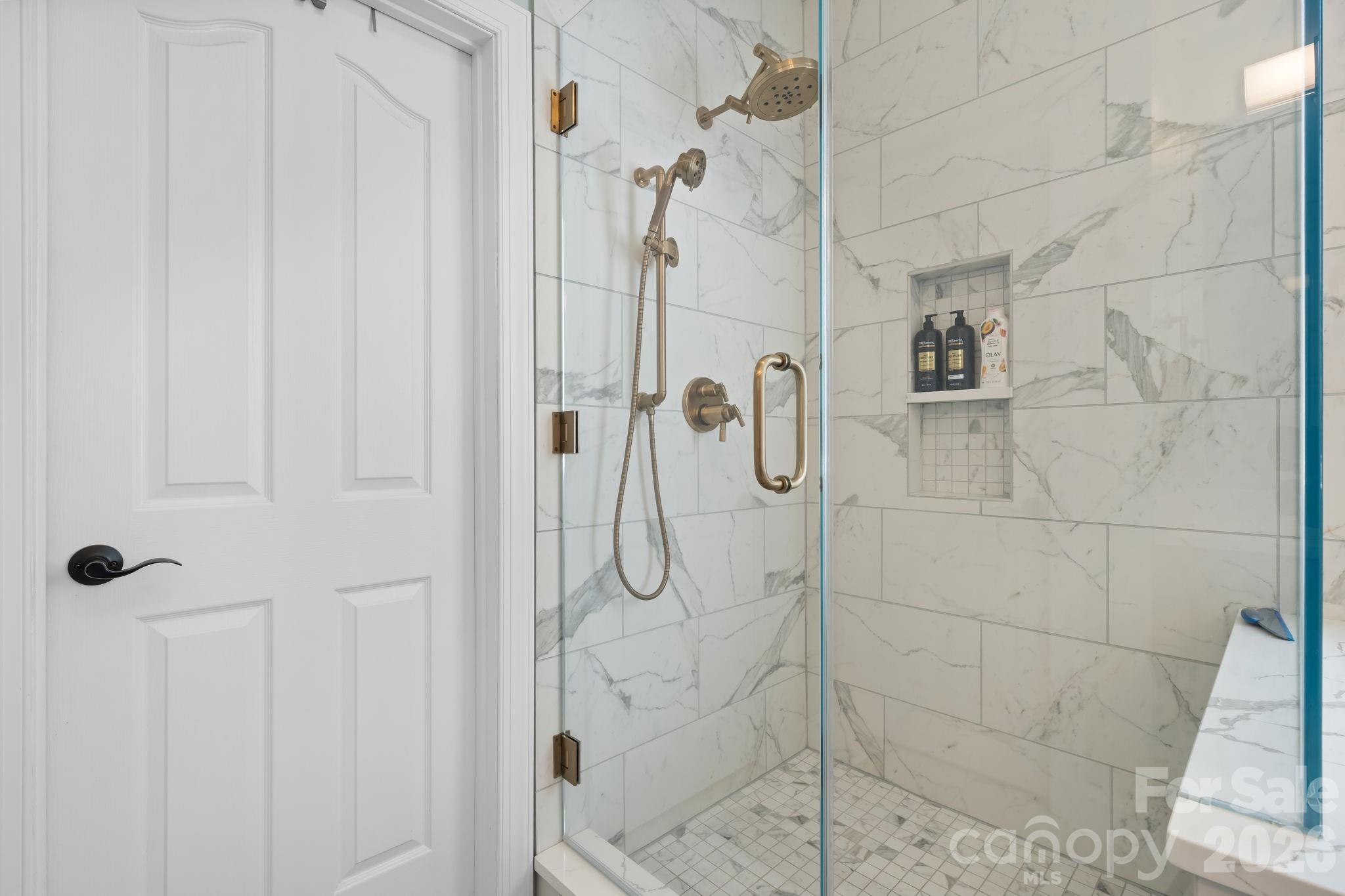 1025 N Shore Drive Property Photo 27