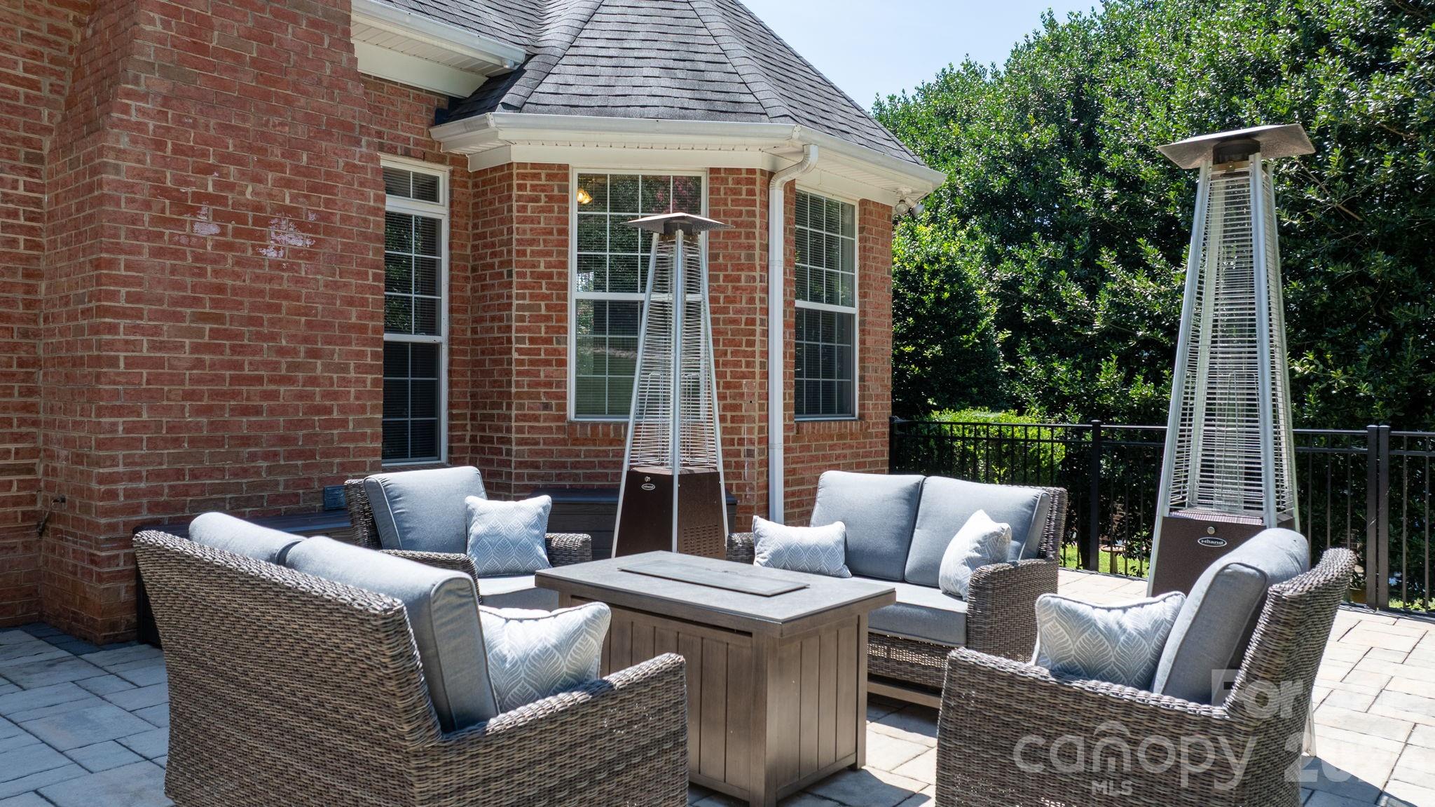 1025 N Shore Drive Property Photo 40