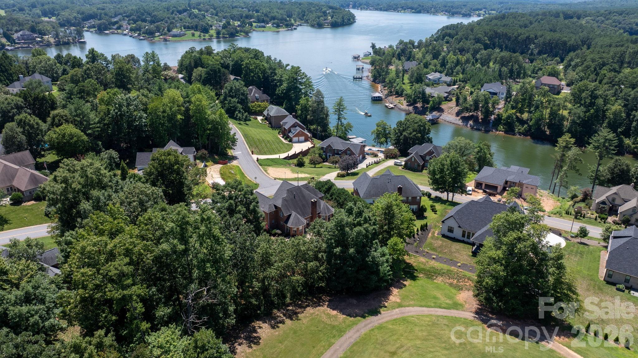 1025 N Shore Drive Property Photo 42