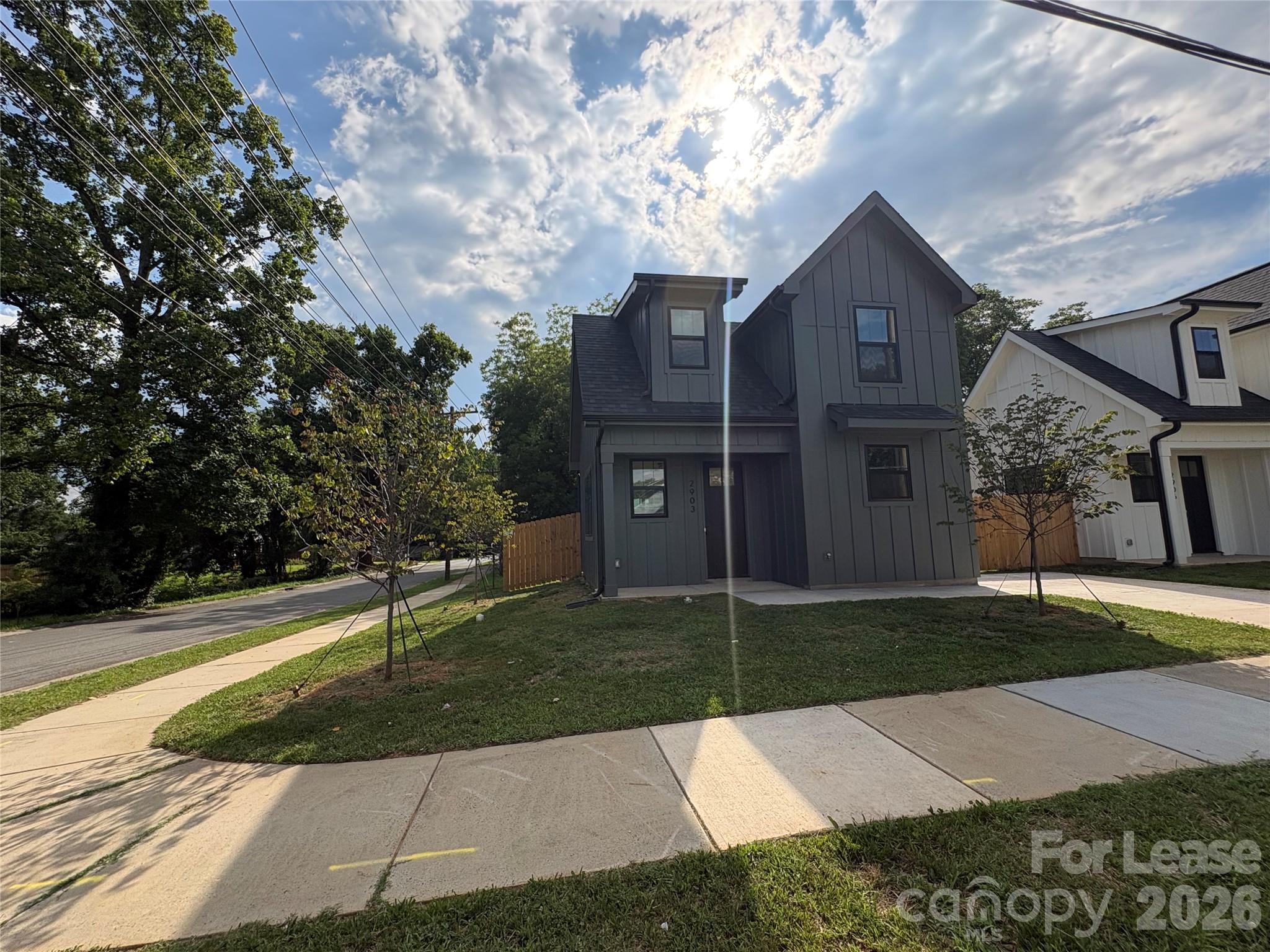 2903 Clyde Drive Property Photo 2