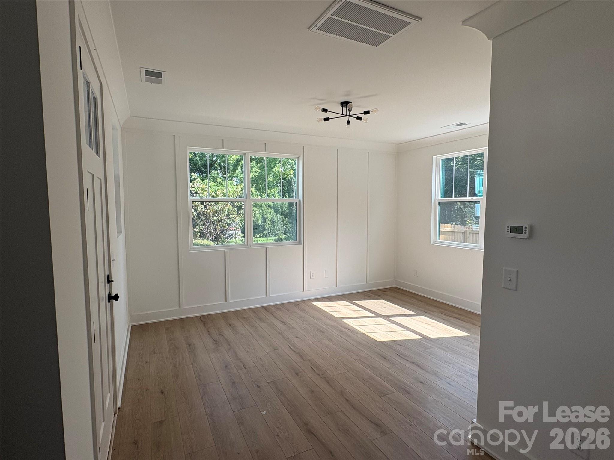 2903 Clyde Drive Property Photo 3