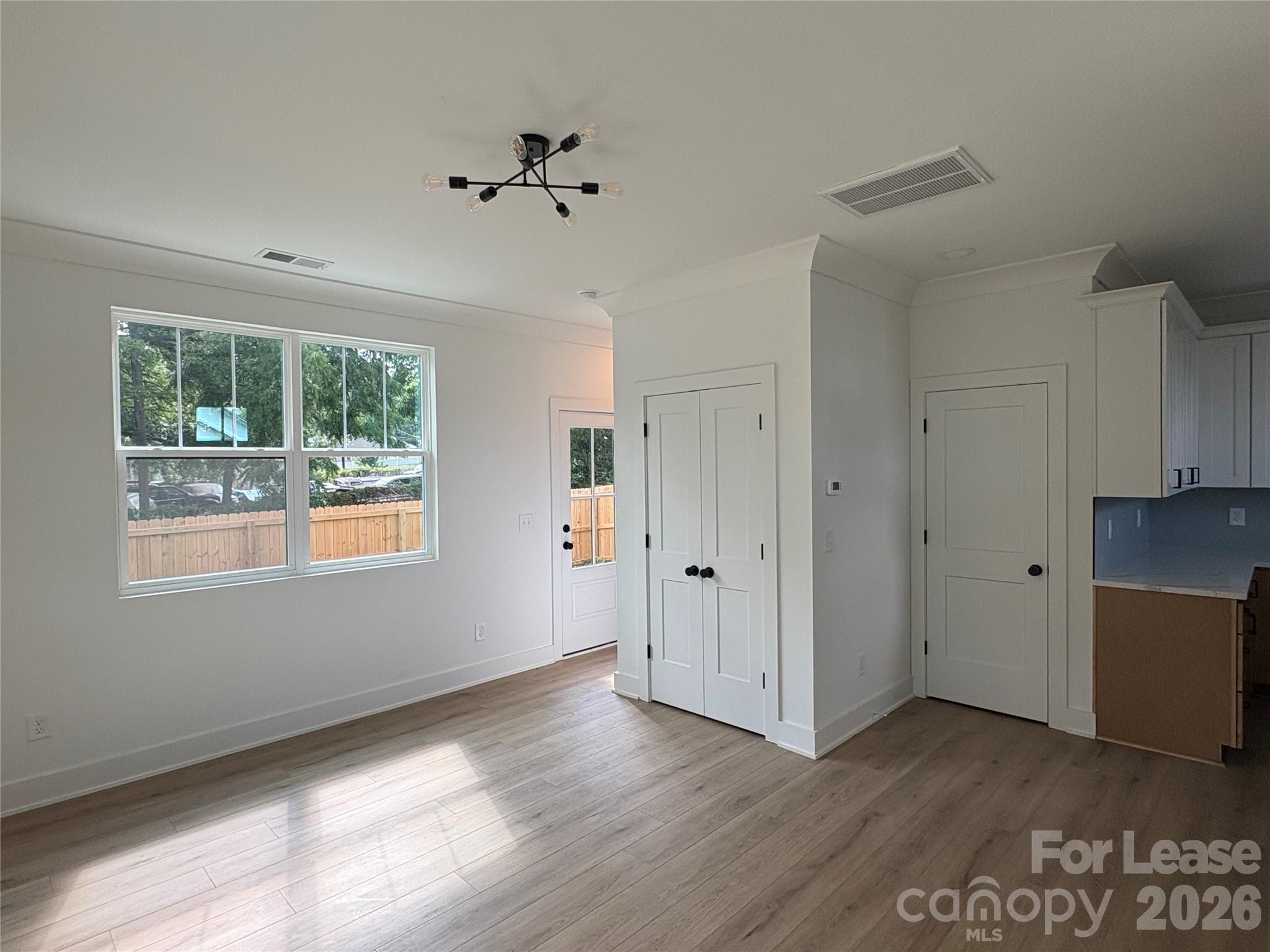 2903 Clyde Drive Property Photo 5