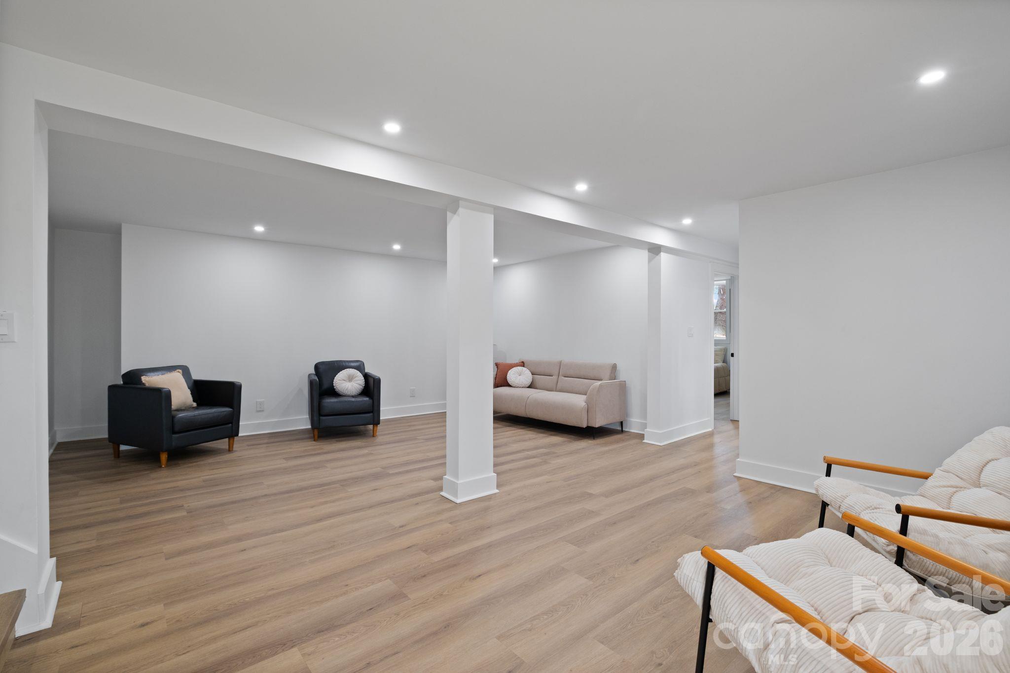 80 Clarendon Road Property Photo 15