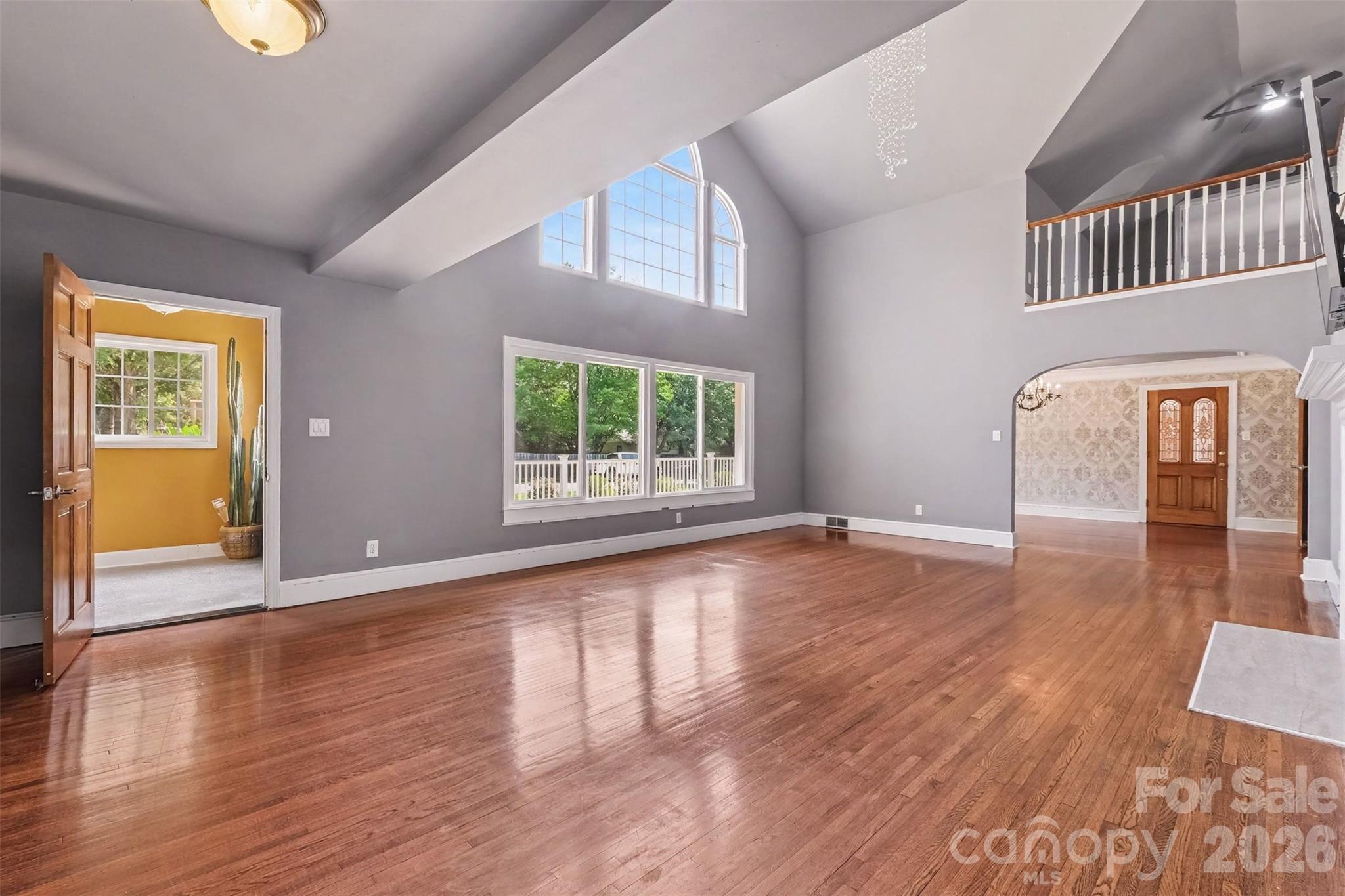 5914 Hanna Court Property Photo 6