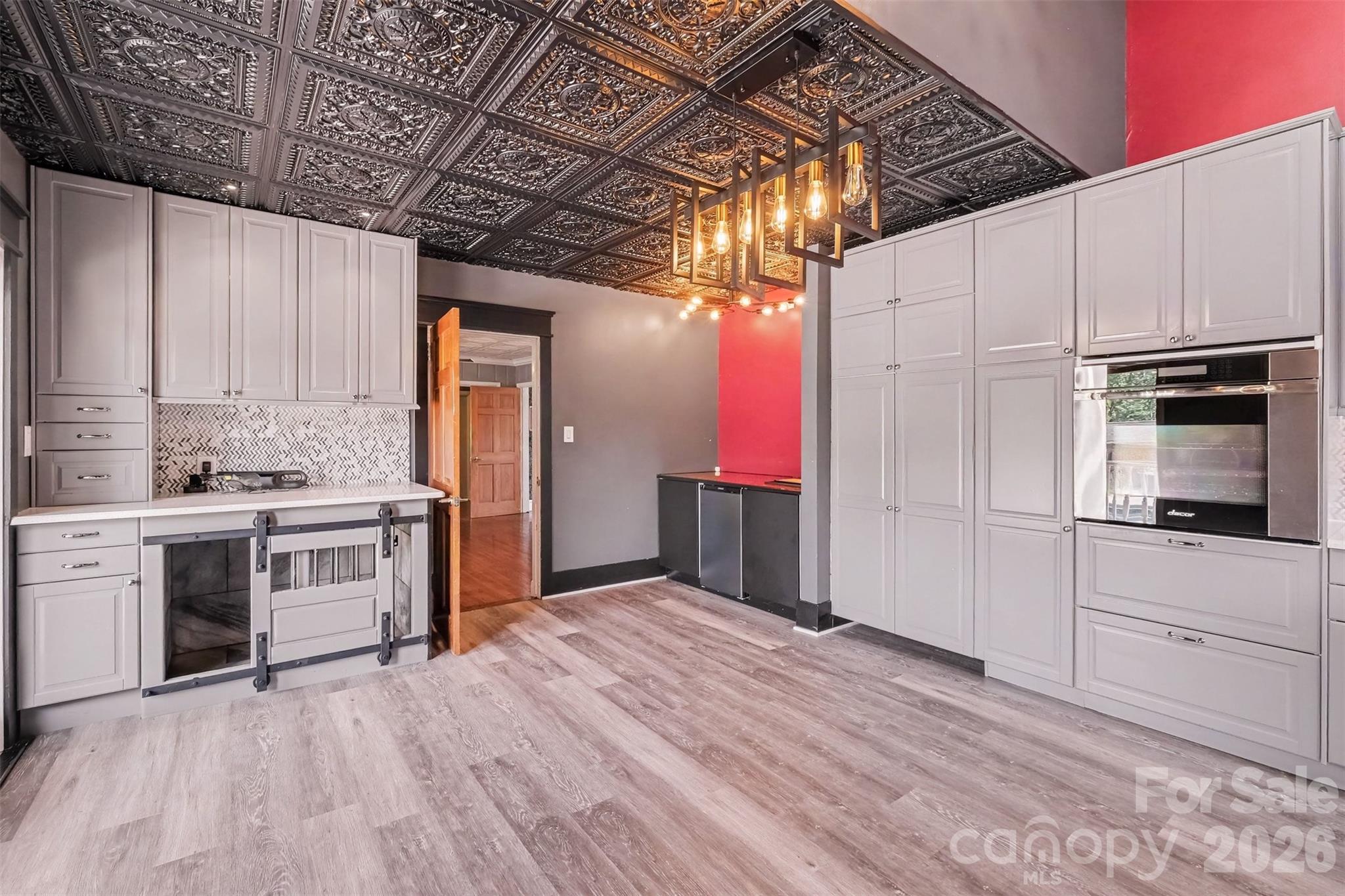 5914 Hanna Court Property Photo 20