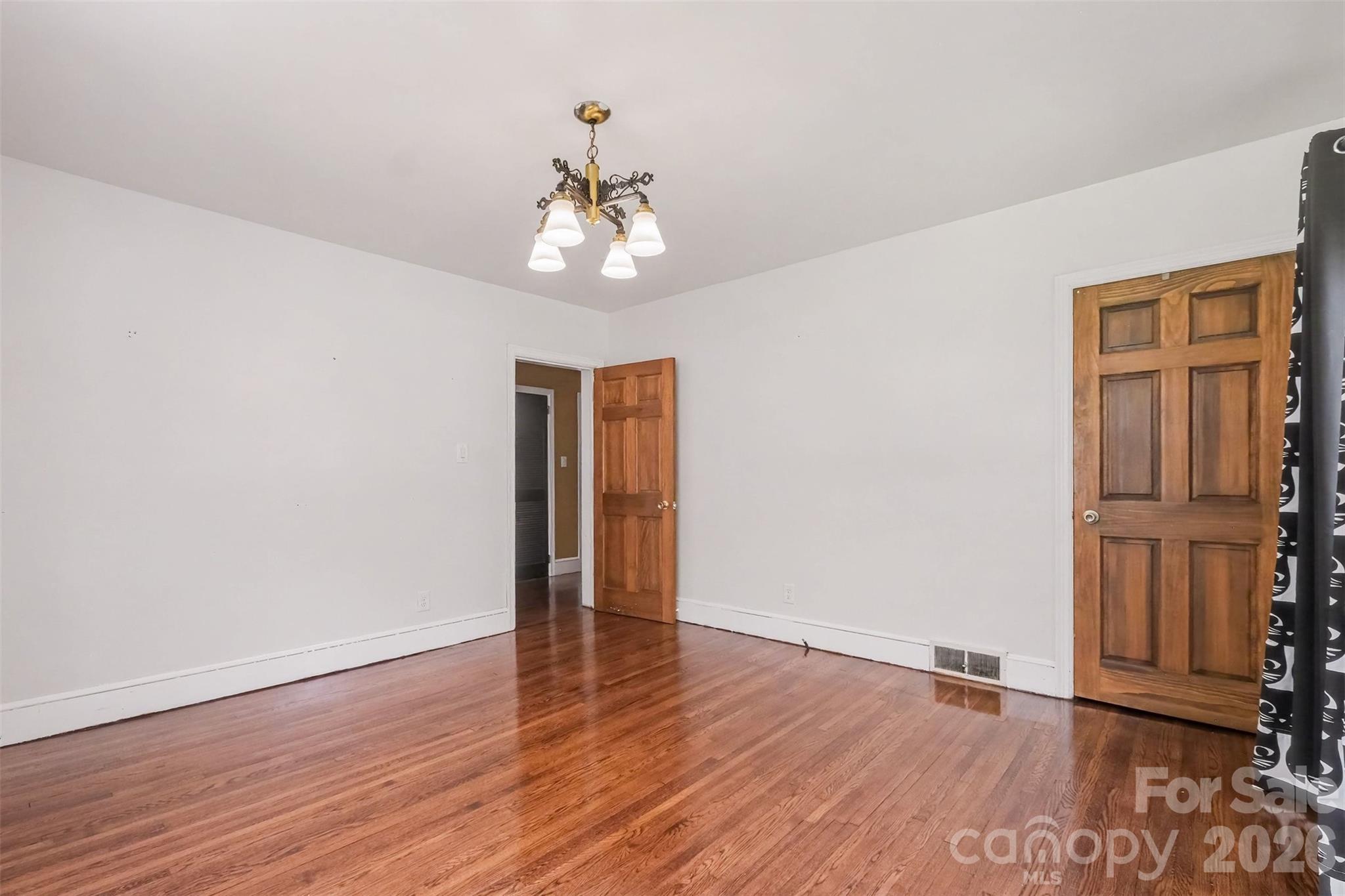 5914 Hanna Court Property Photo 31