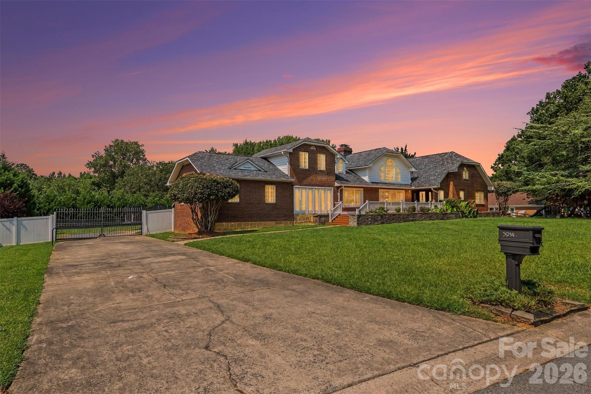 5914 Hanna Court Property Photo 48