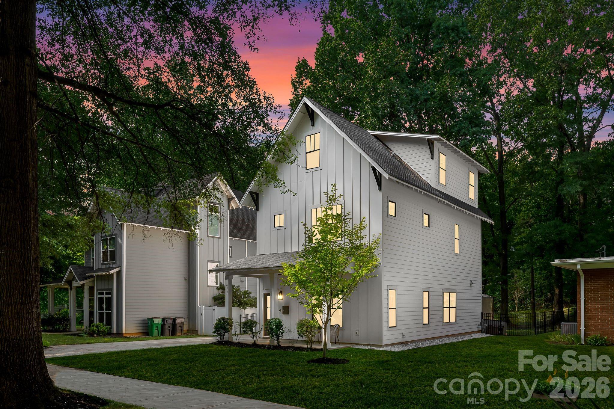 423 Sylvania Avenue Property Photo 1