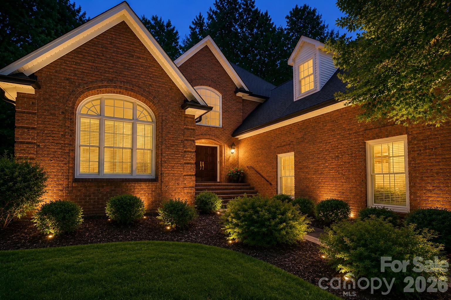 504 Downing Drive Property Photo 2