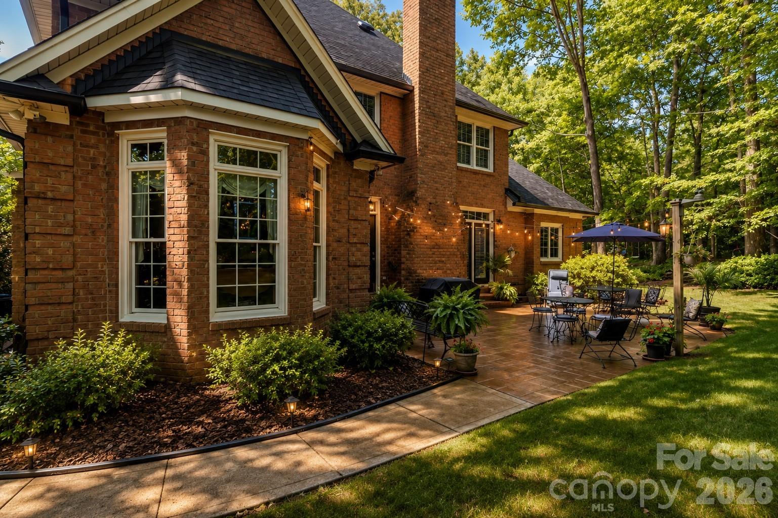 504 Downing Drive Property Photo 4