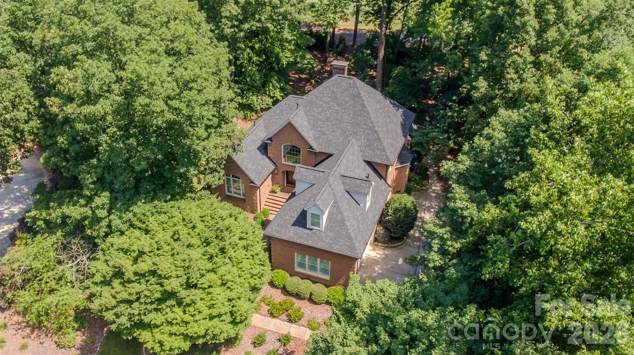 504 Downing Drive Property Photo 41