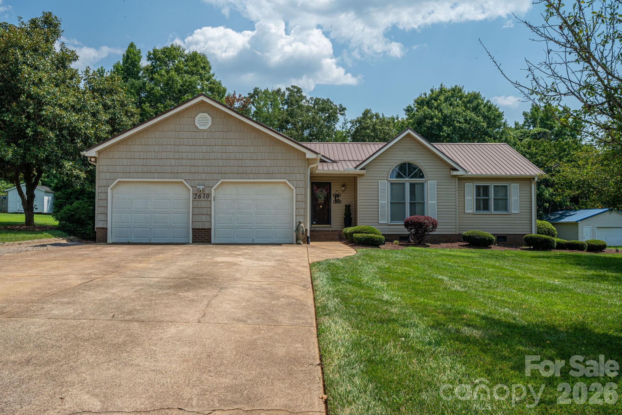 2610 Prince Drive Property Photo 1