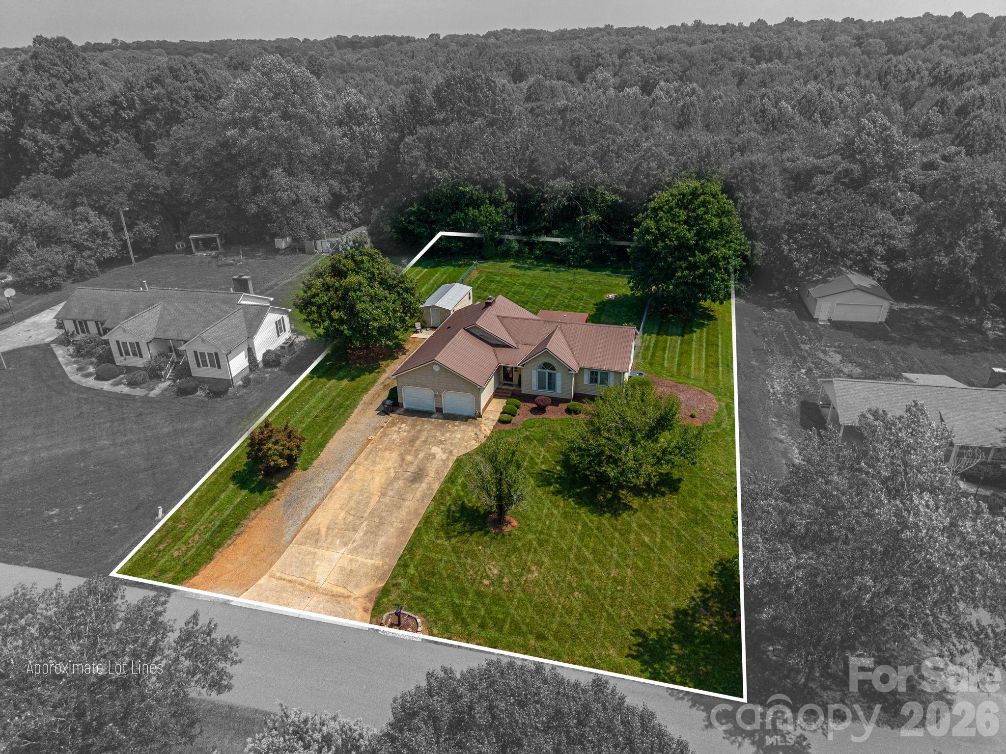 2610 Prince Drive Property Photo 2