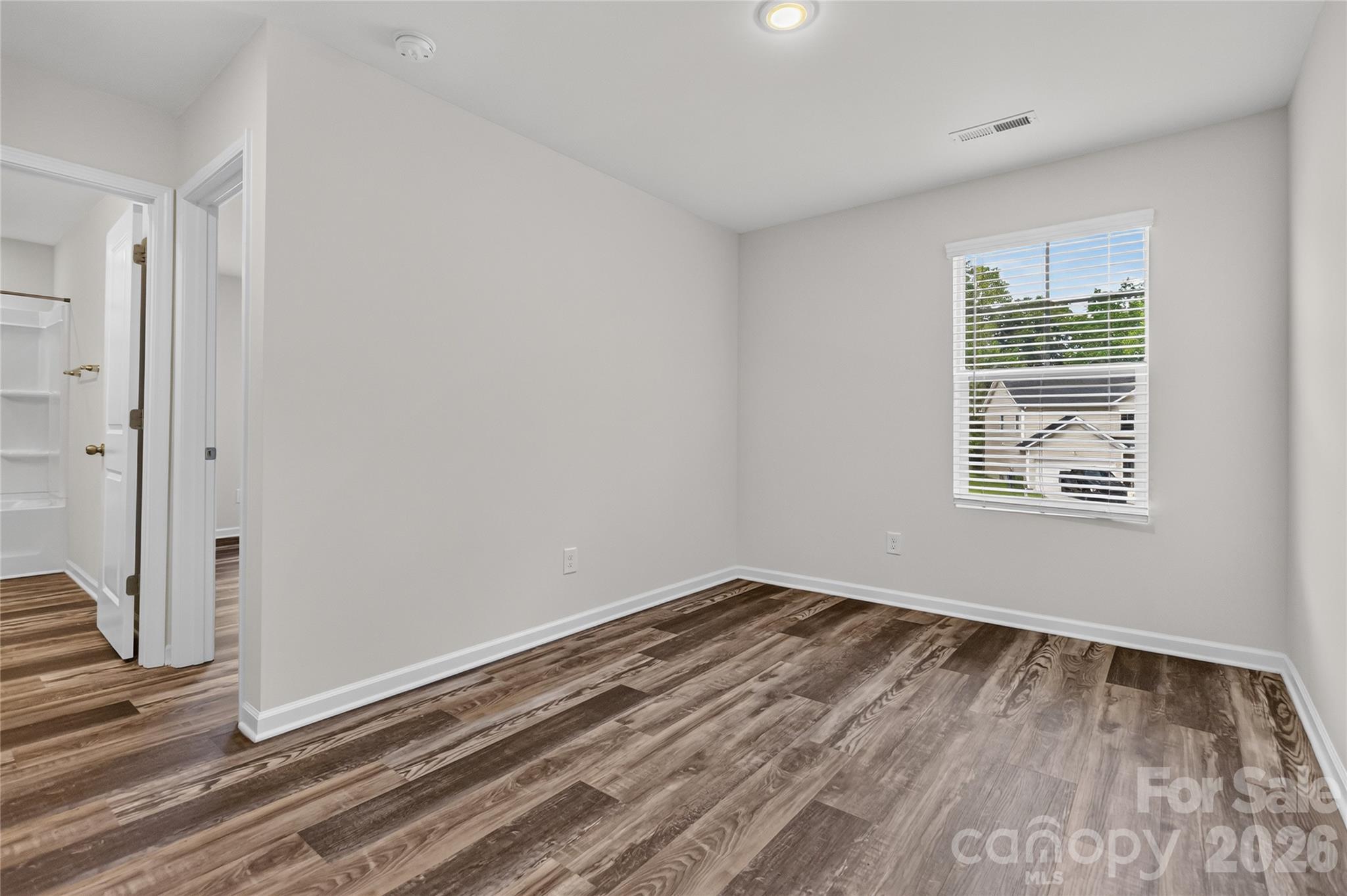 124 Fosters Glen Place Property Photo 12