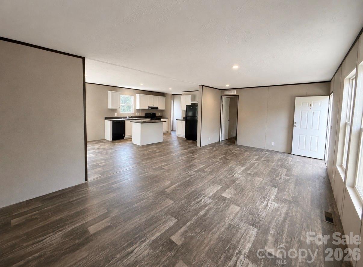 5932 Shirley Road Property Photo 4