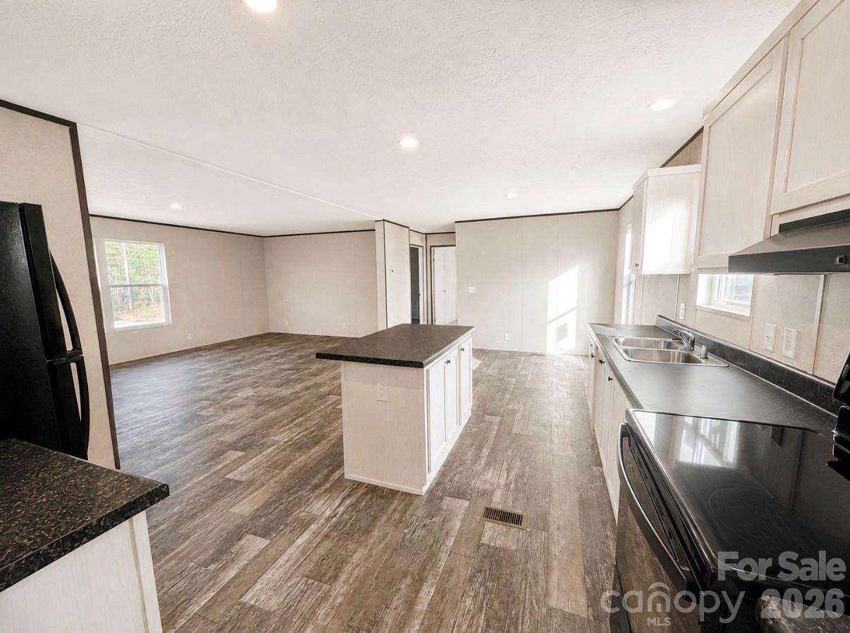 5932 Shirley Road Property Photo 8