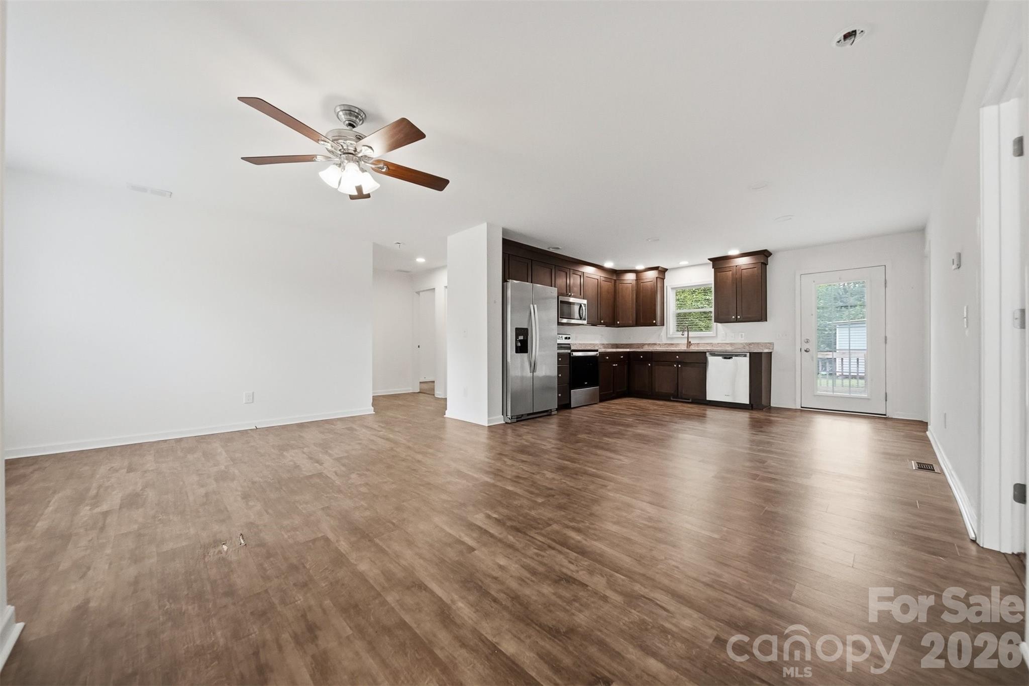 117 Falls Street Property Photo 7