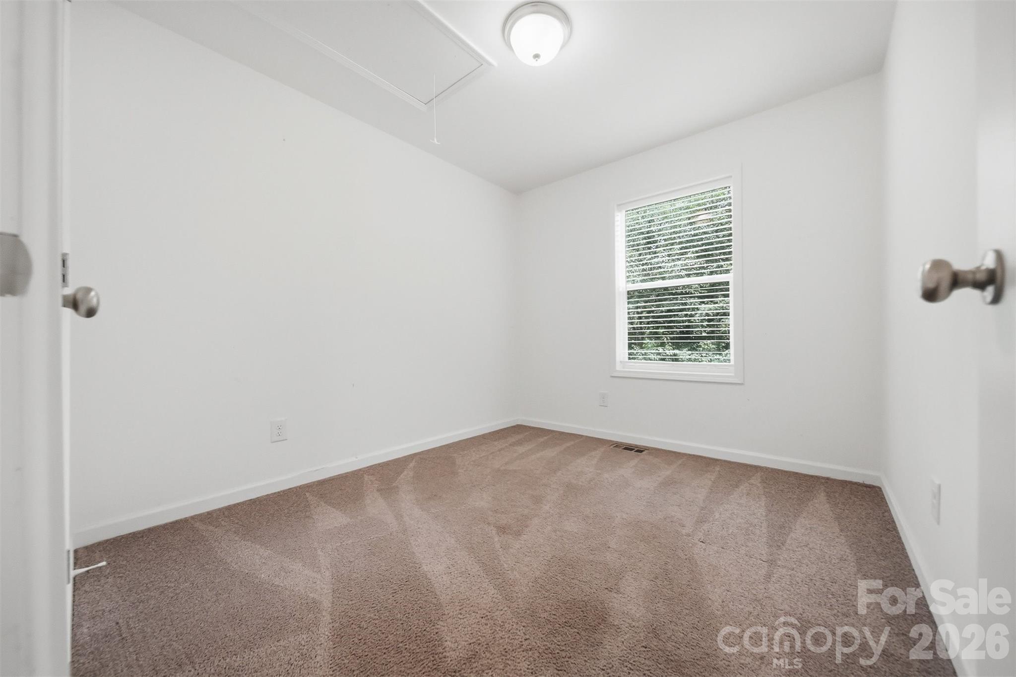 117 Falls Street Property Photo 17