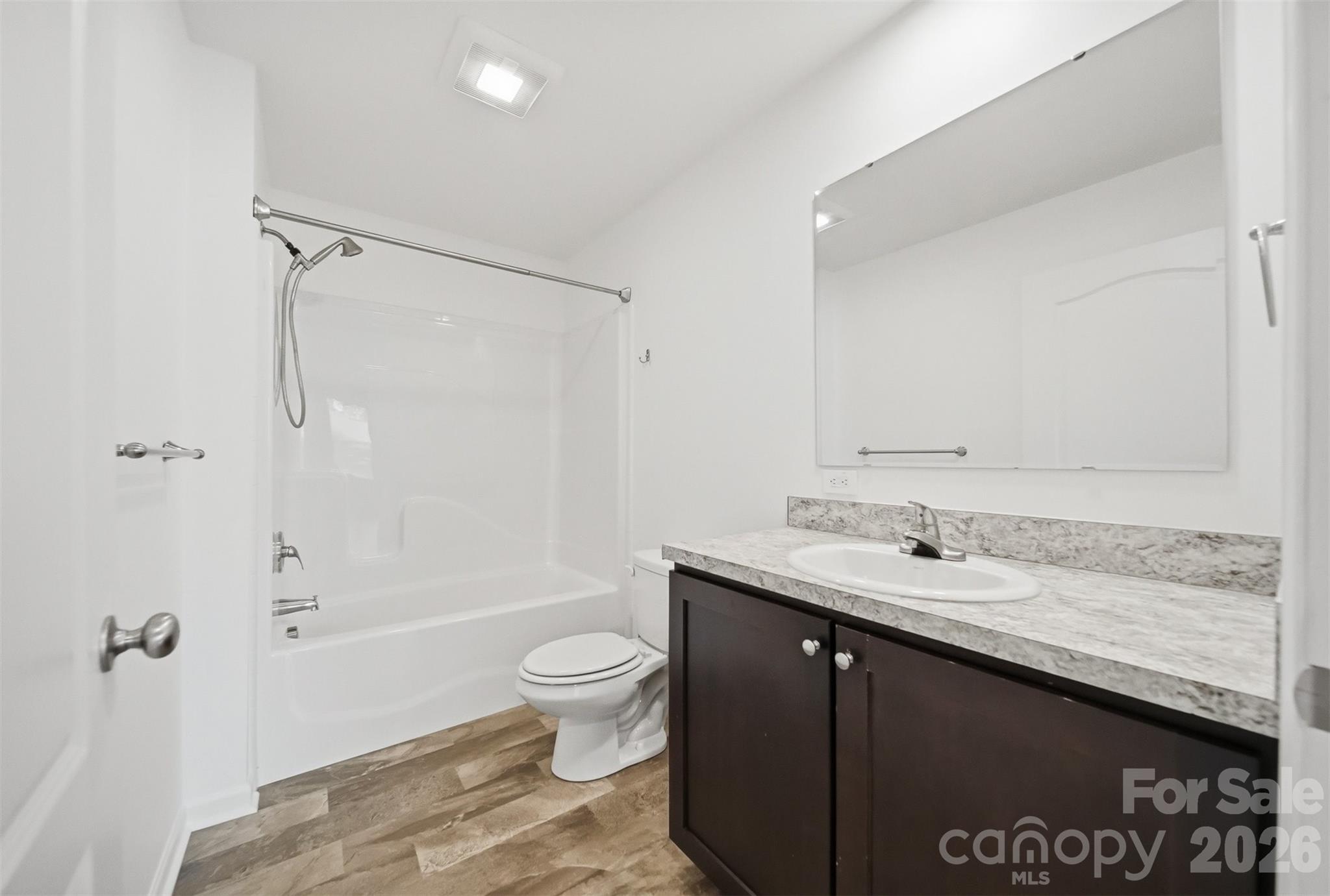 117 Falls Street Property Photo 19