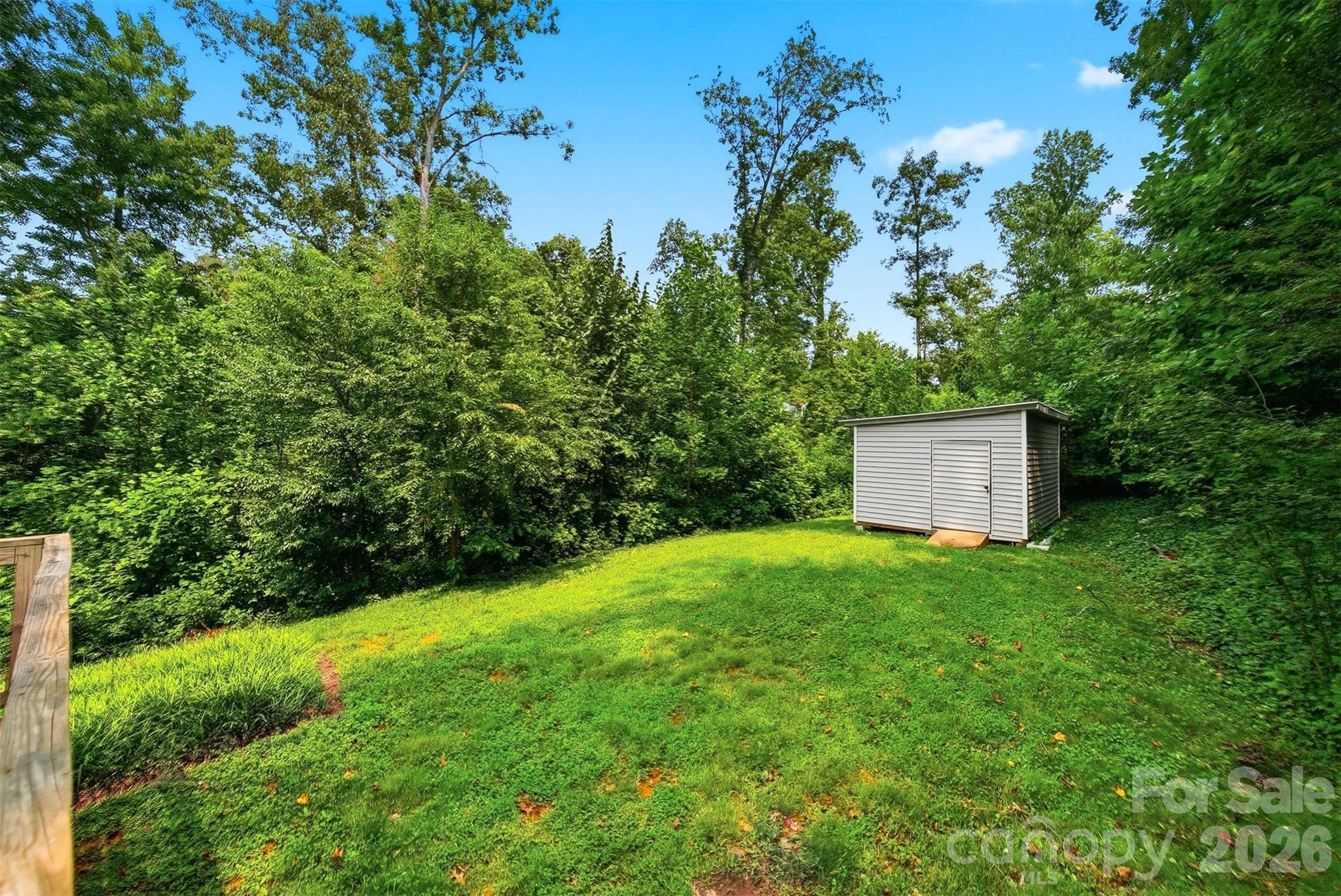 117 Falls Street Property Photo 23