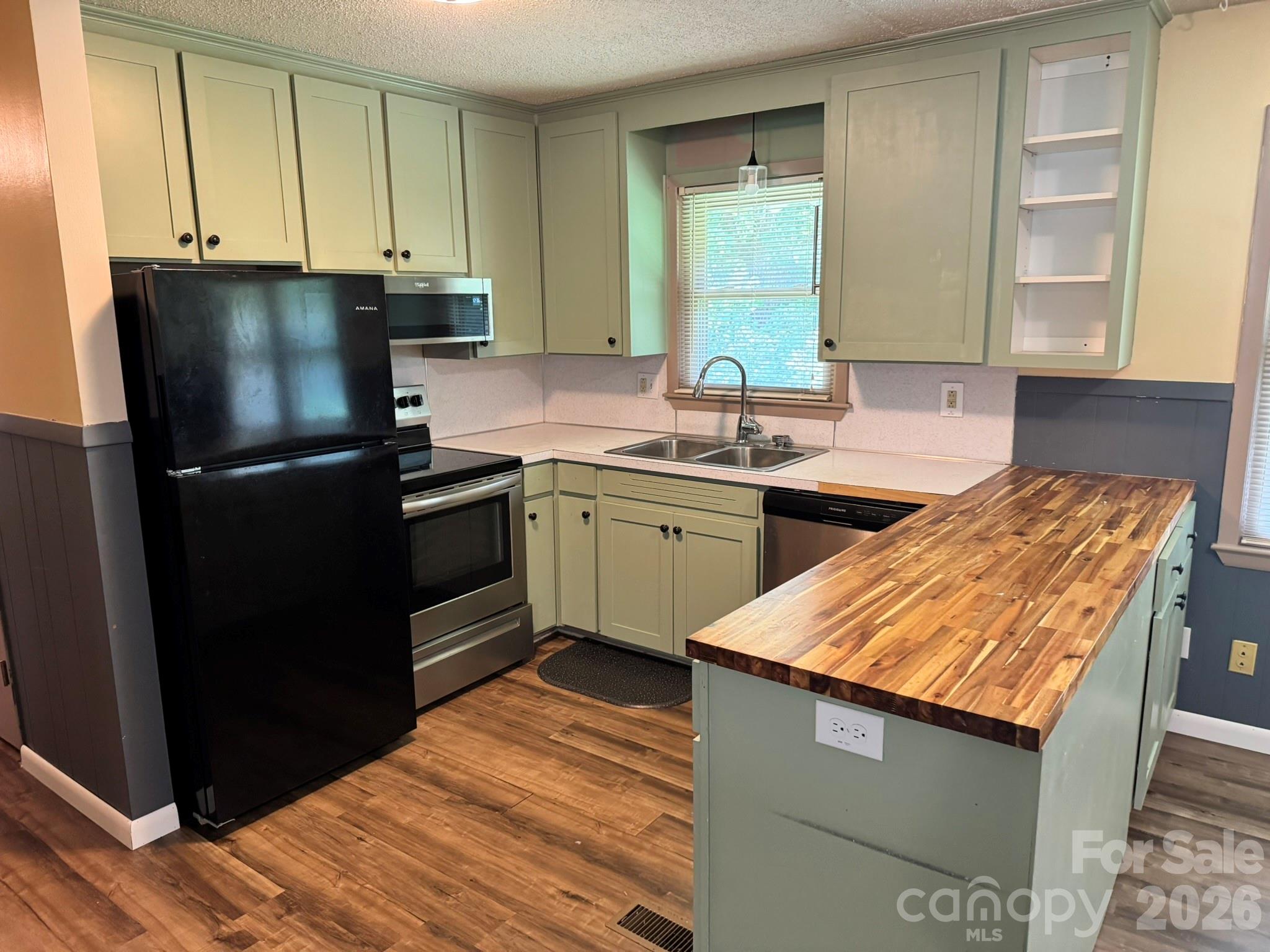 85 Meadowcreek Loop Property Photo 8