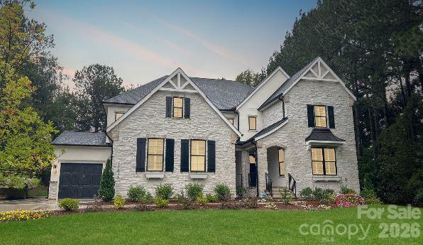 2804 Forest Lawn Drive Property Photo 1