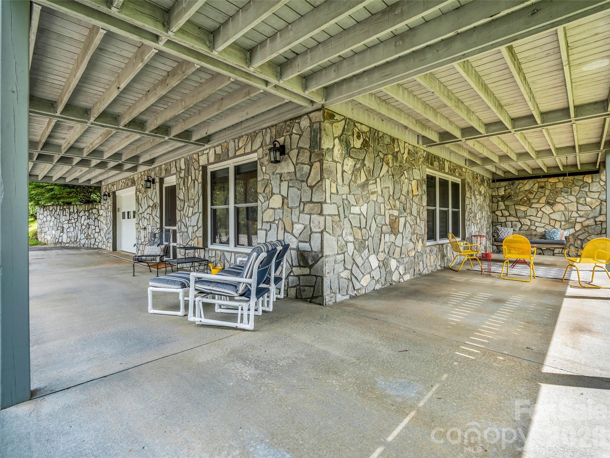450 Windom Cove Property Photo 35