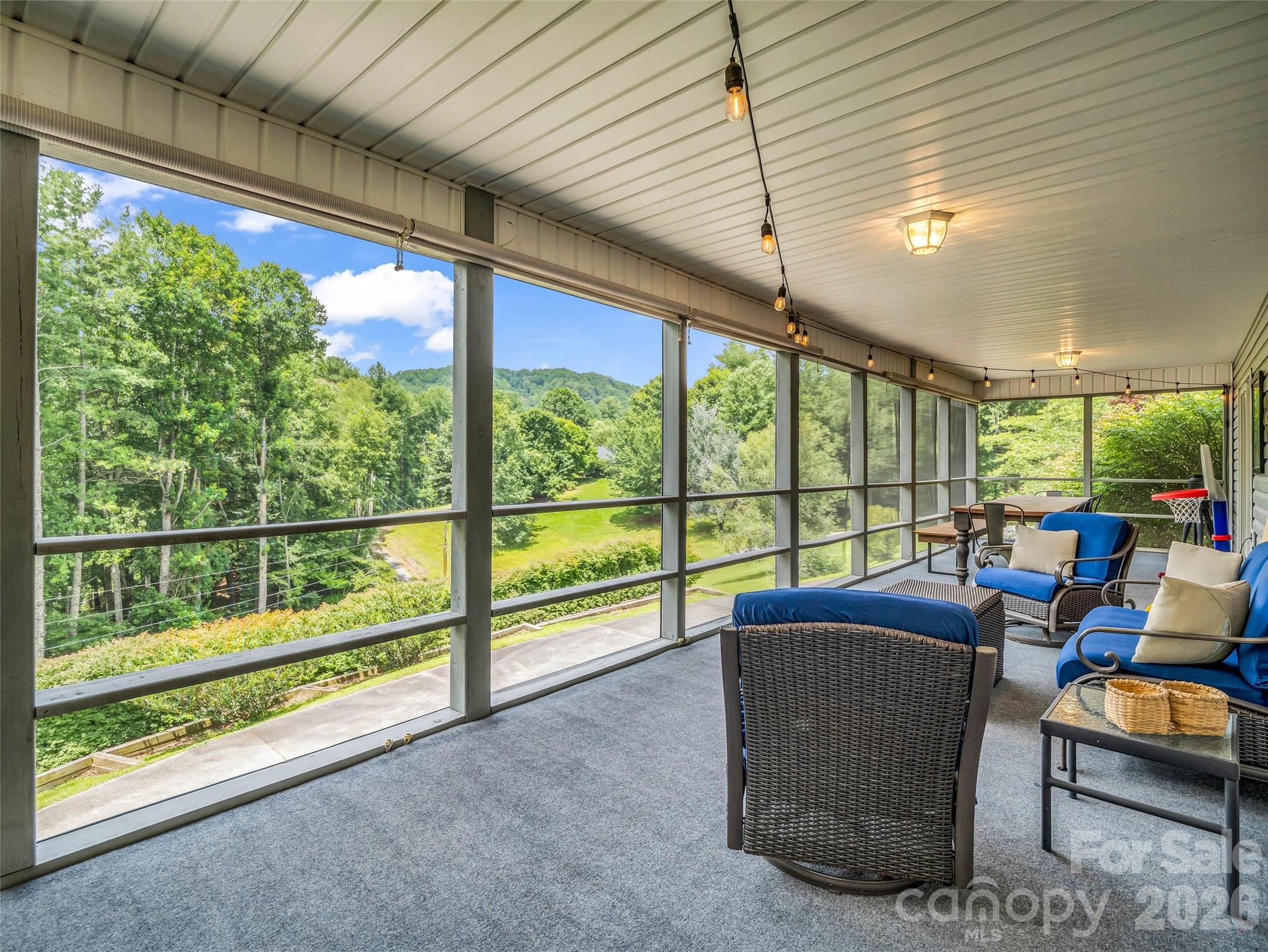 450 Windom Cove Property Photo 37