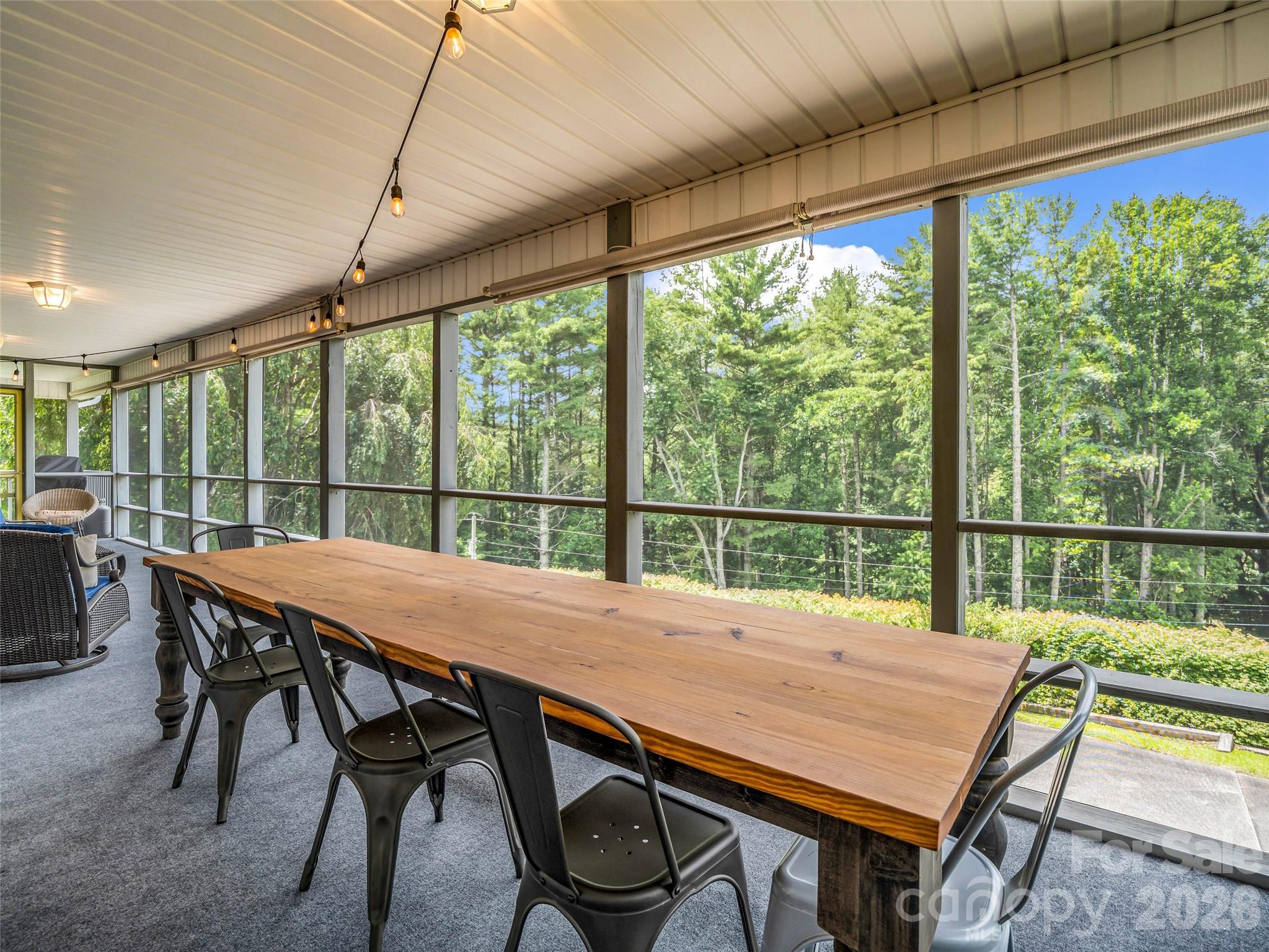 450 Windom Cove Property Photo 38