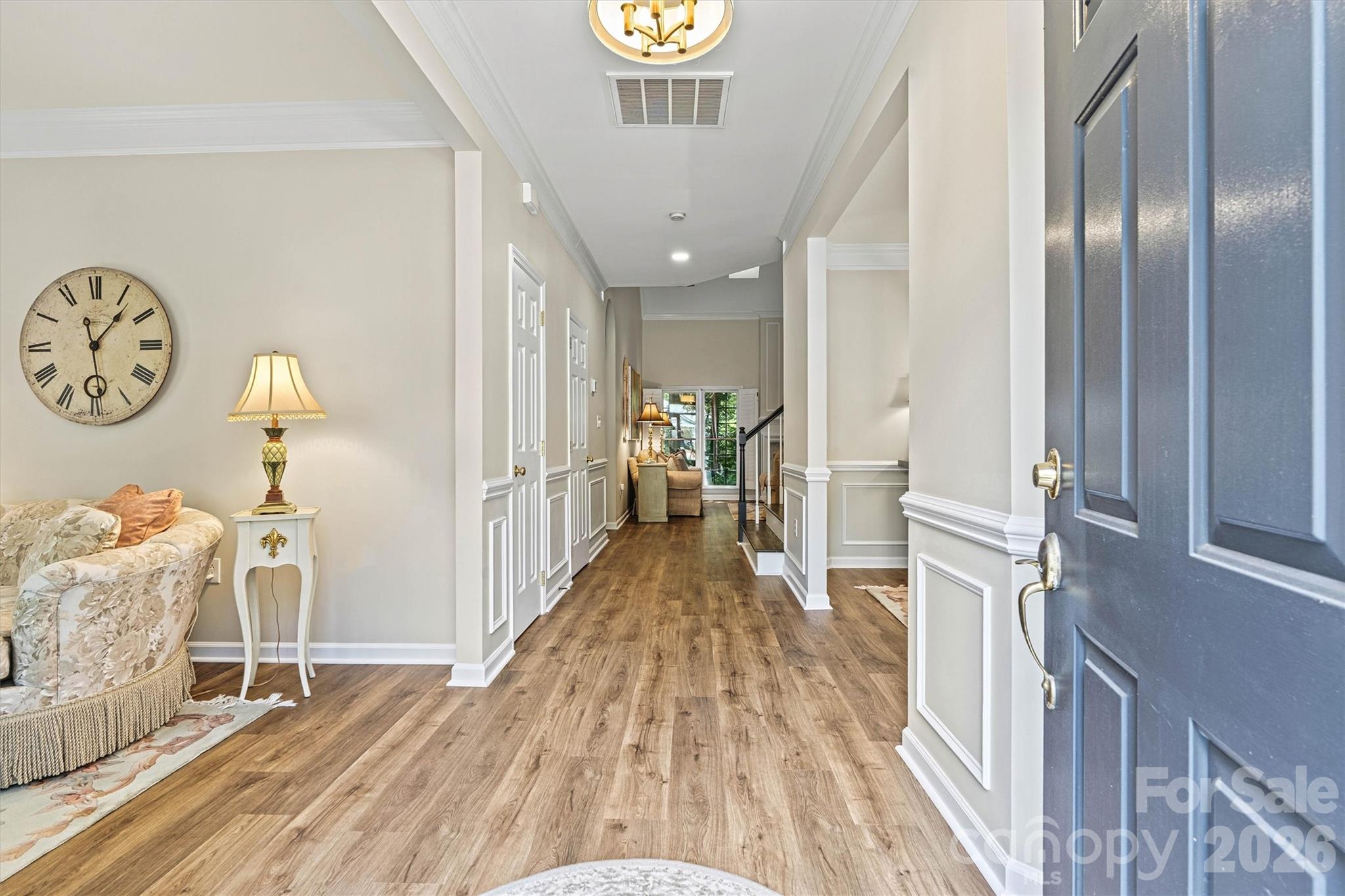 8810 Oakham Street Property Photo 4