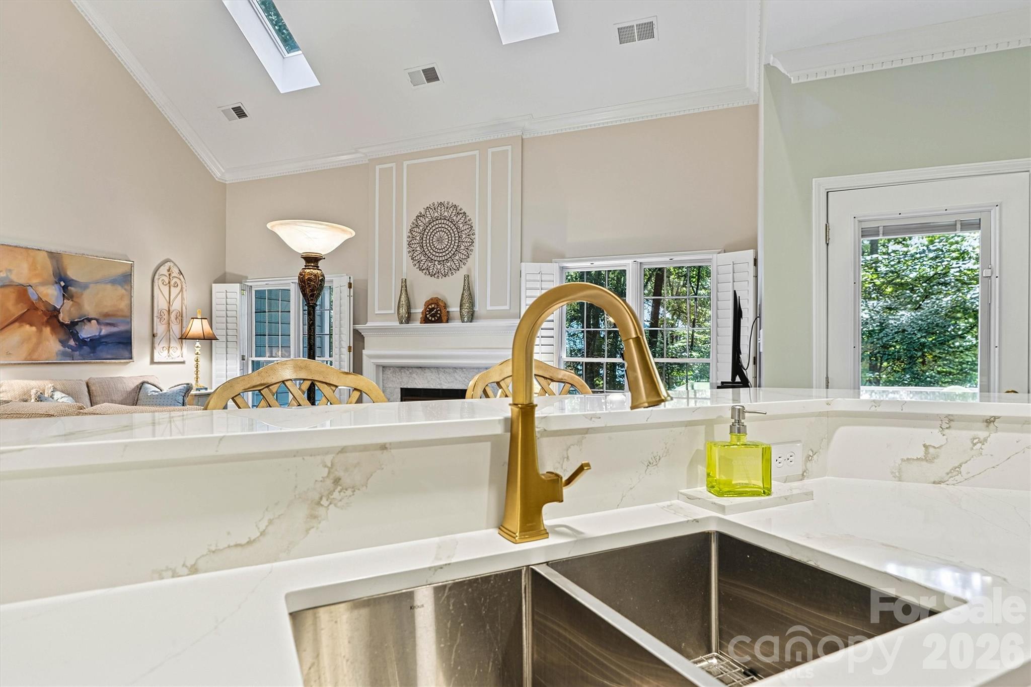 8810 Oakham Street Property Photo 15