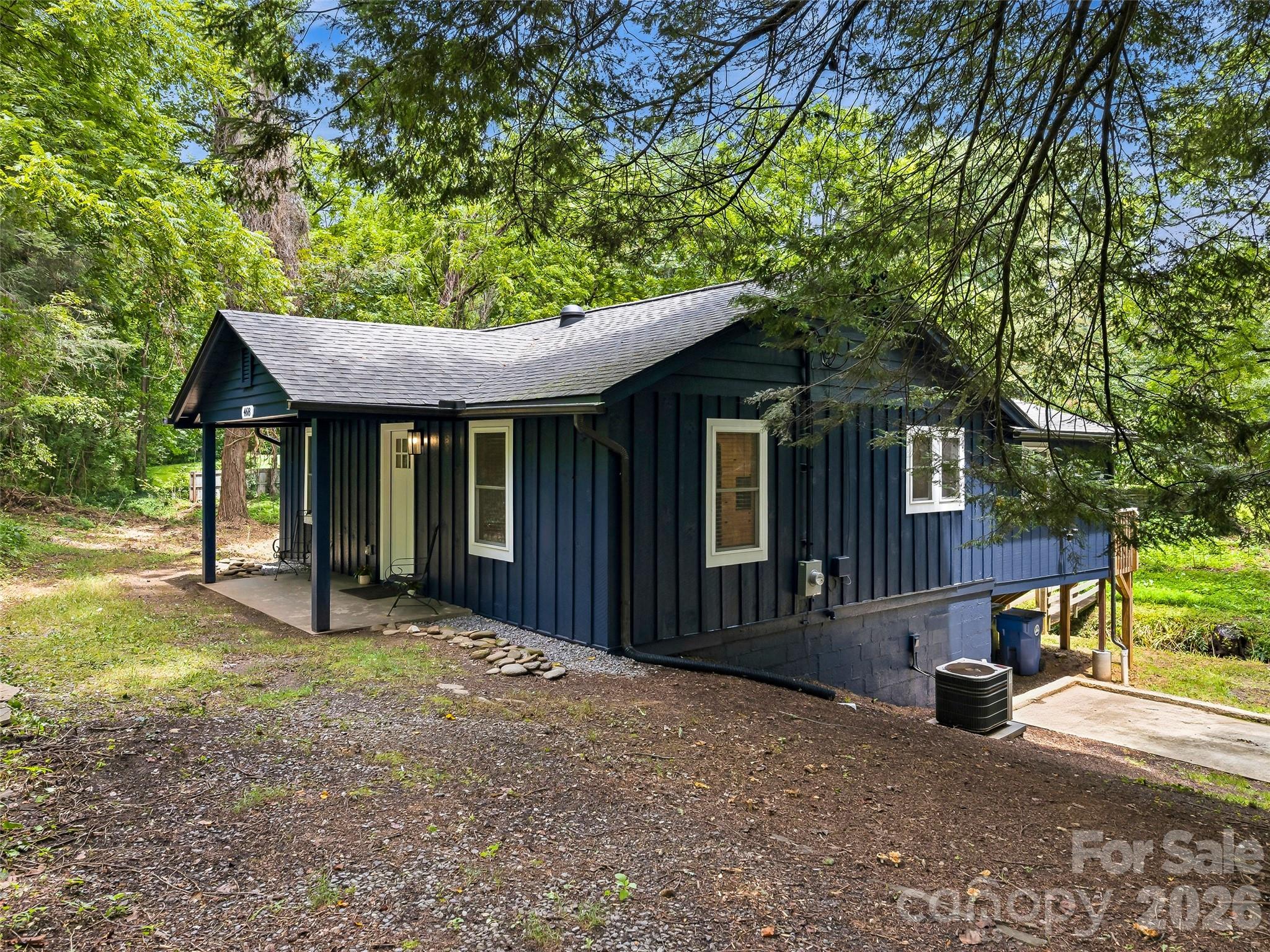 468 Governors View Road Property Photo 1