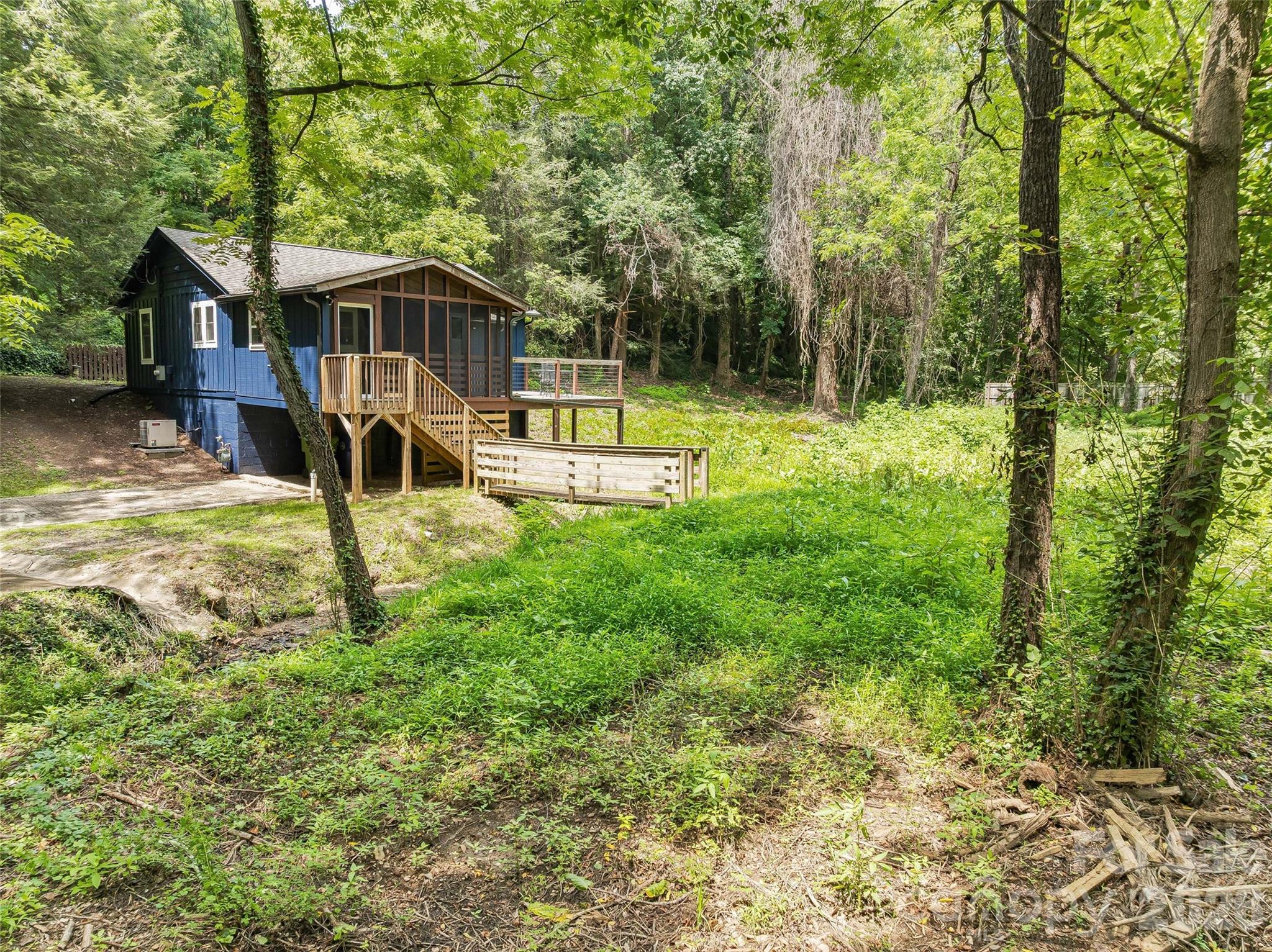 468 Governors View Road Property Photo 2