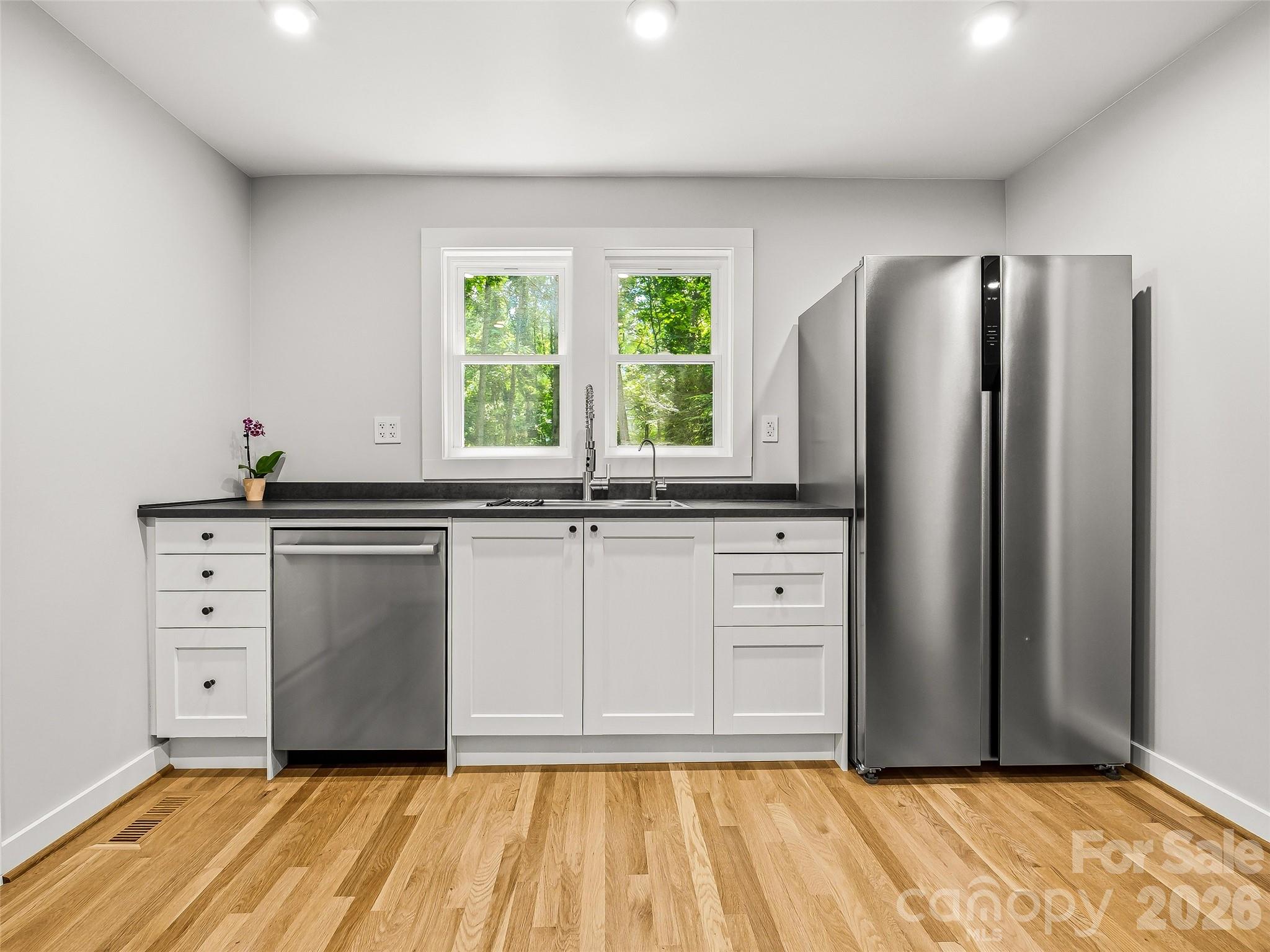 468 Governors View Road Property Photo 10