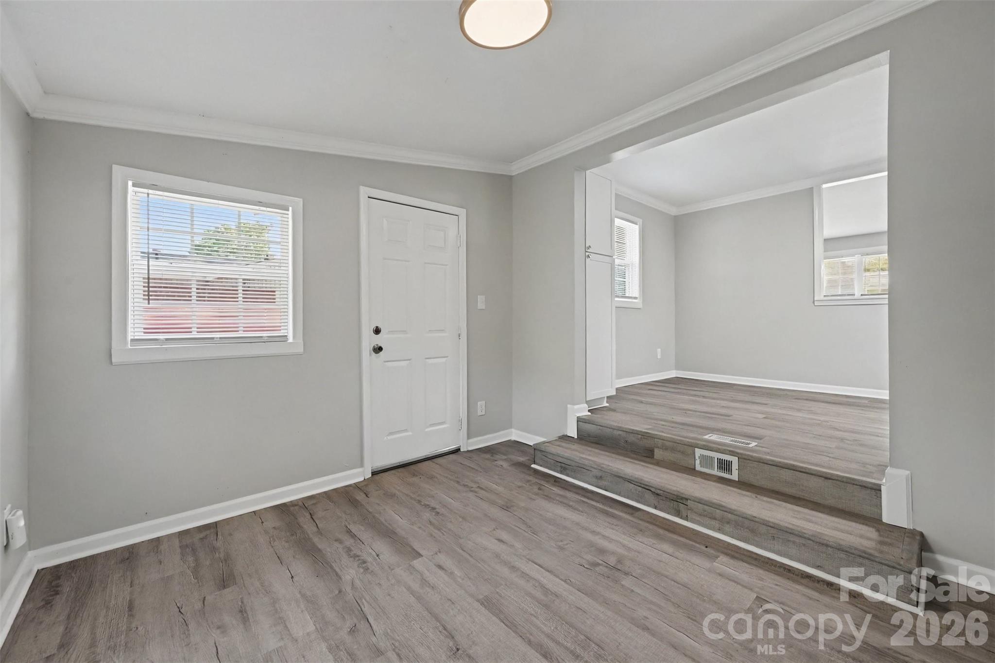 4421 Knollcrest Drive Property Photo 17