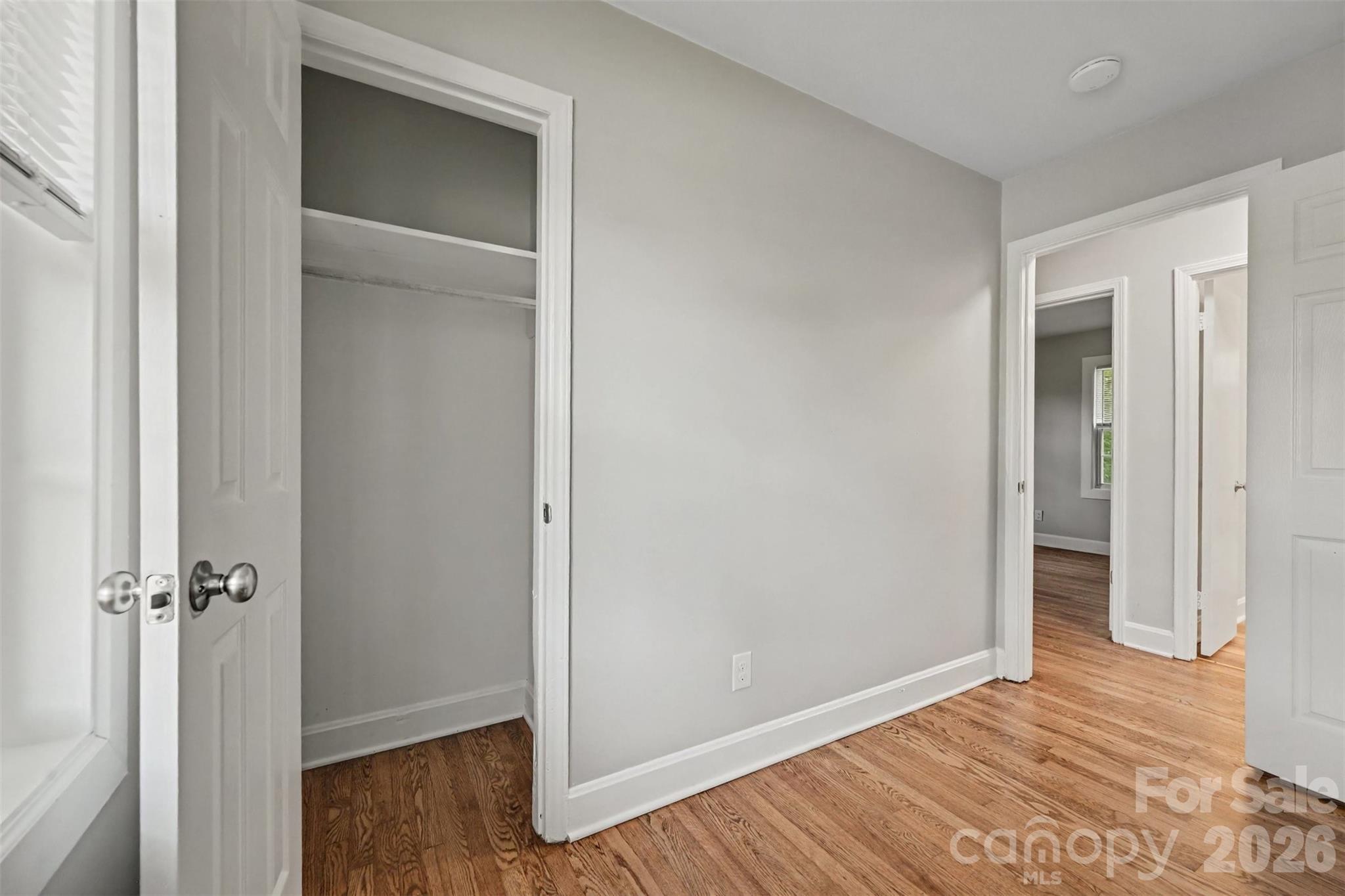 4421 Knollcrest Drive Property Photo 22