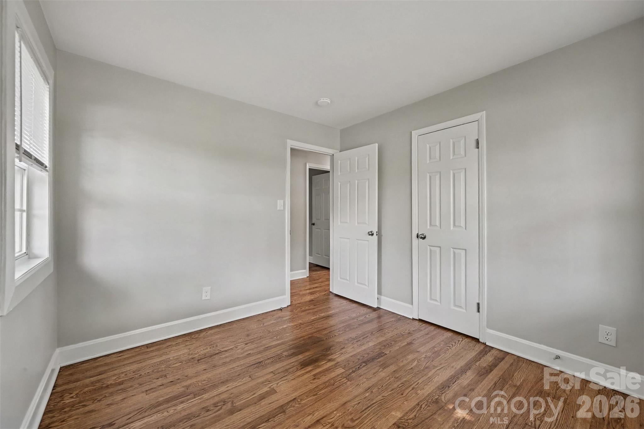 4421 Knollcrest Drive Property Photo 30