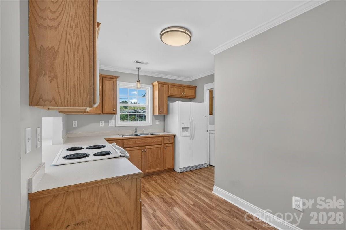 46 Linford Street Property Photo 14
