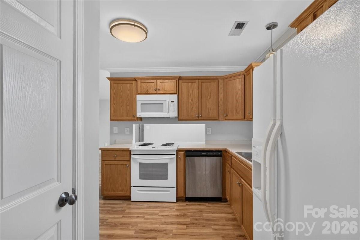 46 Linford Street Property Photo 15