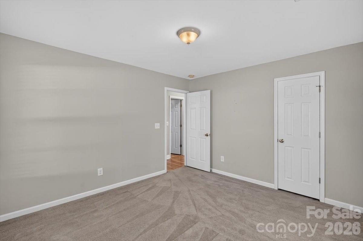 46 Linford Street Property Photo 29