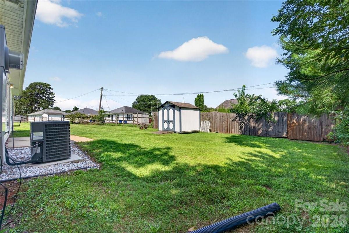 46 Linford Street Property Photo 31