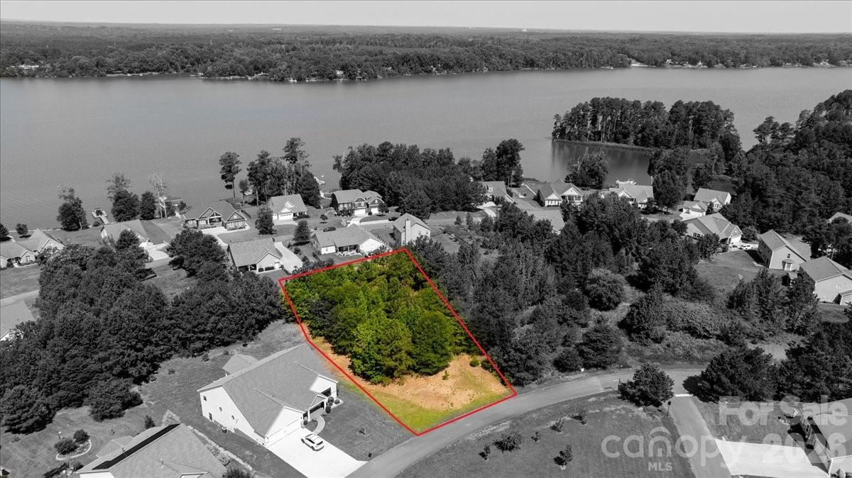 11222 Island View Lane Property Photo 5