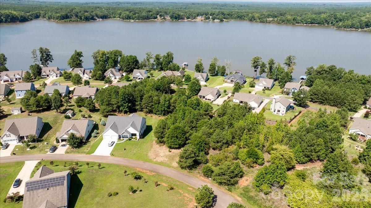 11222 Island View Lane Property Photo 6